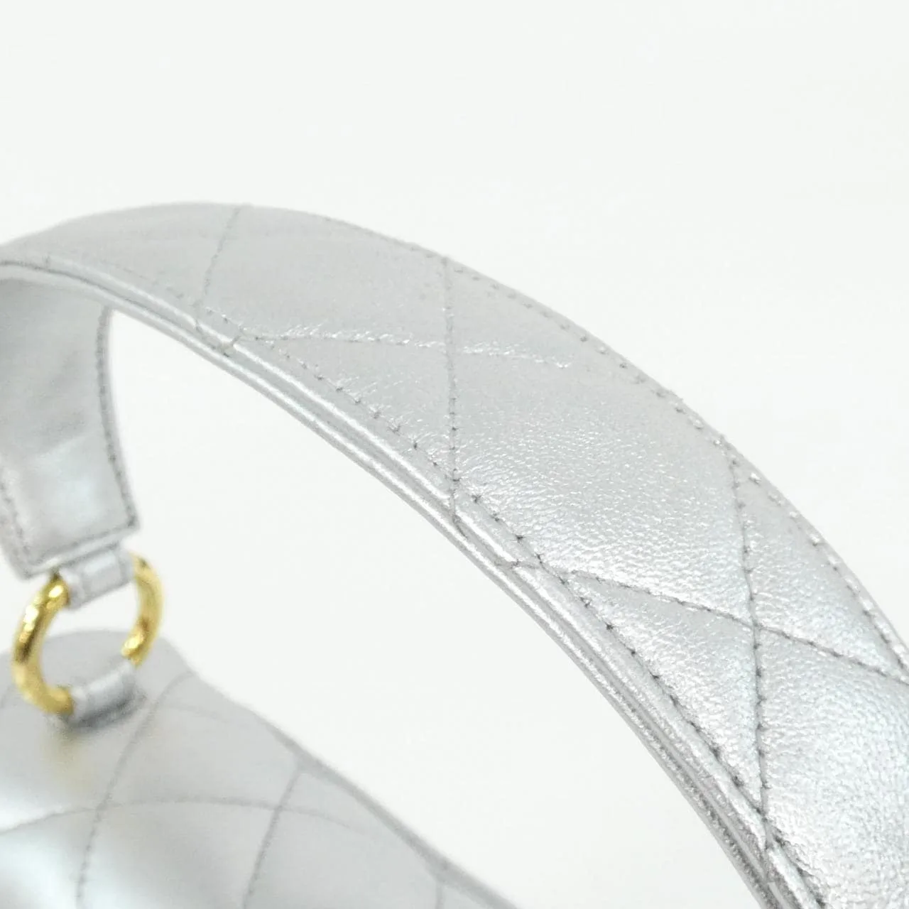 CHANEL 07885 Handbag Lambskin