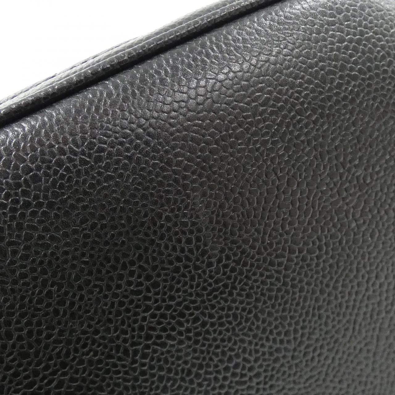 CHANEL 1997 Handbag Grained Calfskin 3