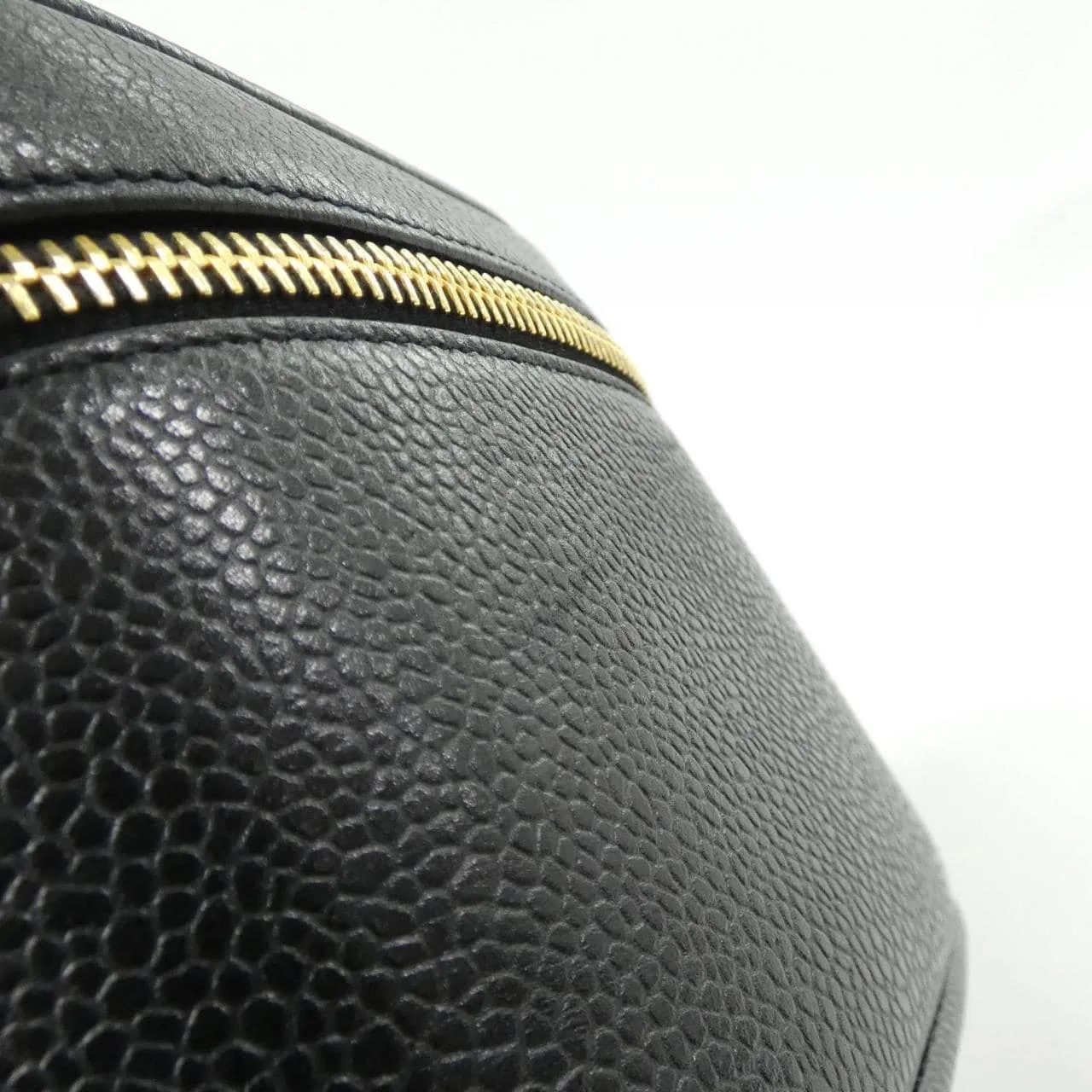 CHANEL 1997 Handbag Grained Calfskin 5
