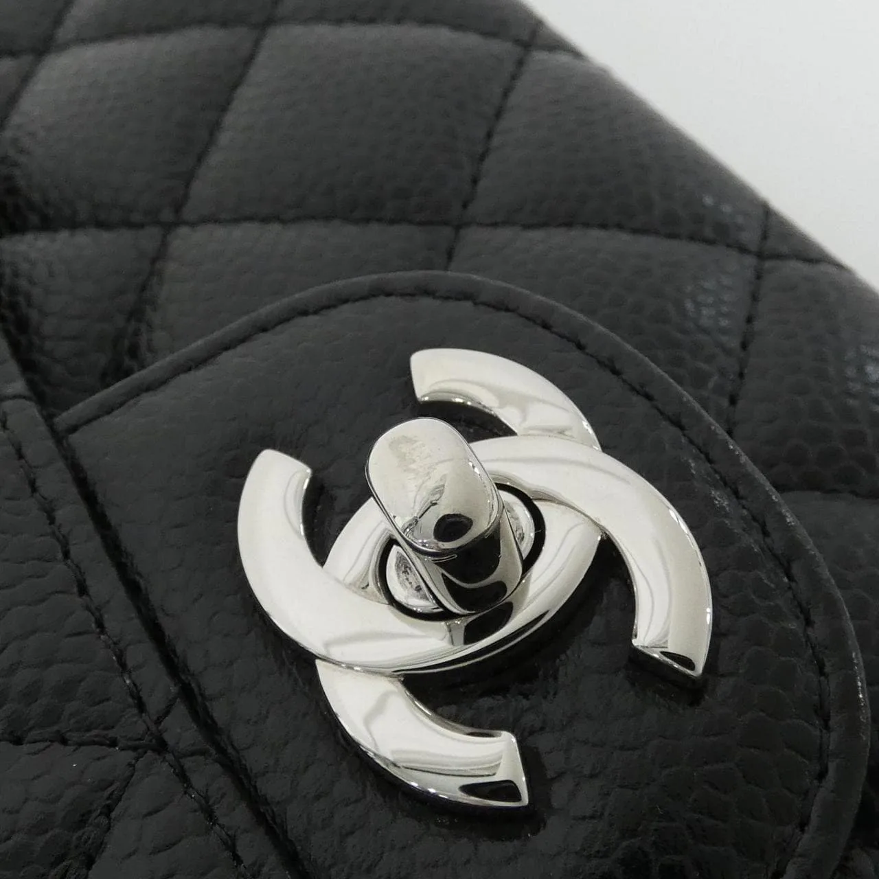 CHANEL Matelasse 1112 Shoulder Grained Calfskin Black Grained Calfskin Rank A - Thumbnail 4
