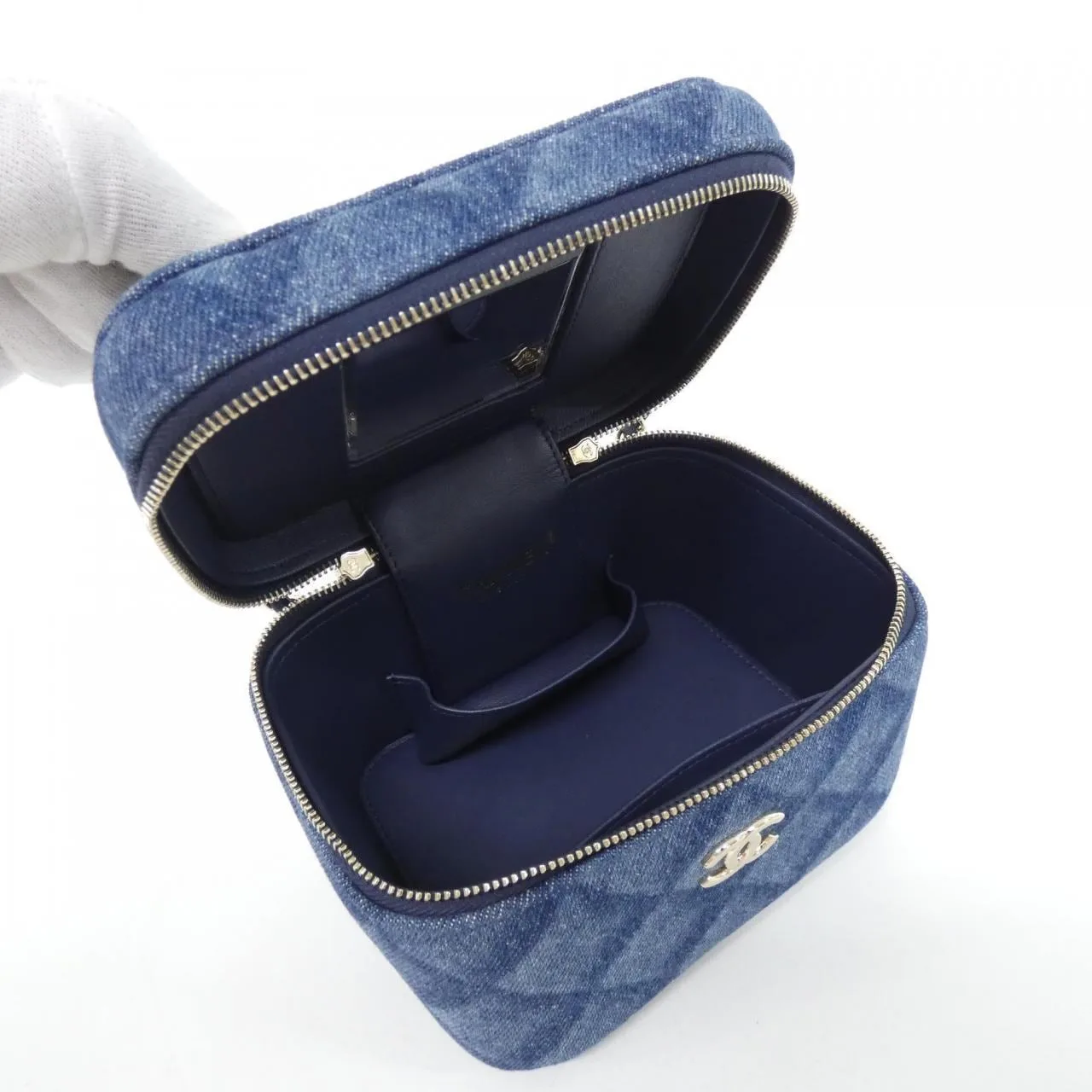CHANEL Chanel 22 AS3171 Handbag Denim