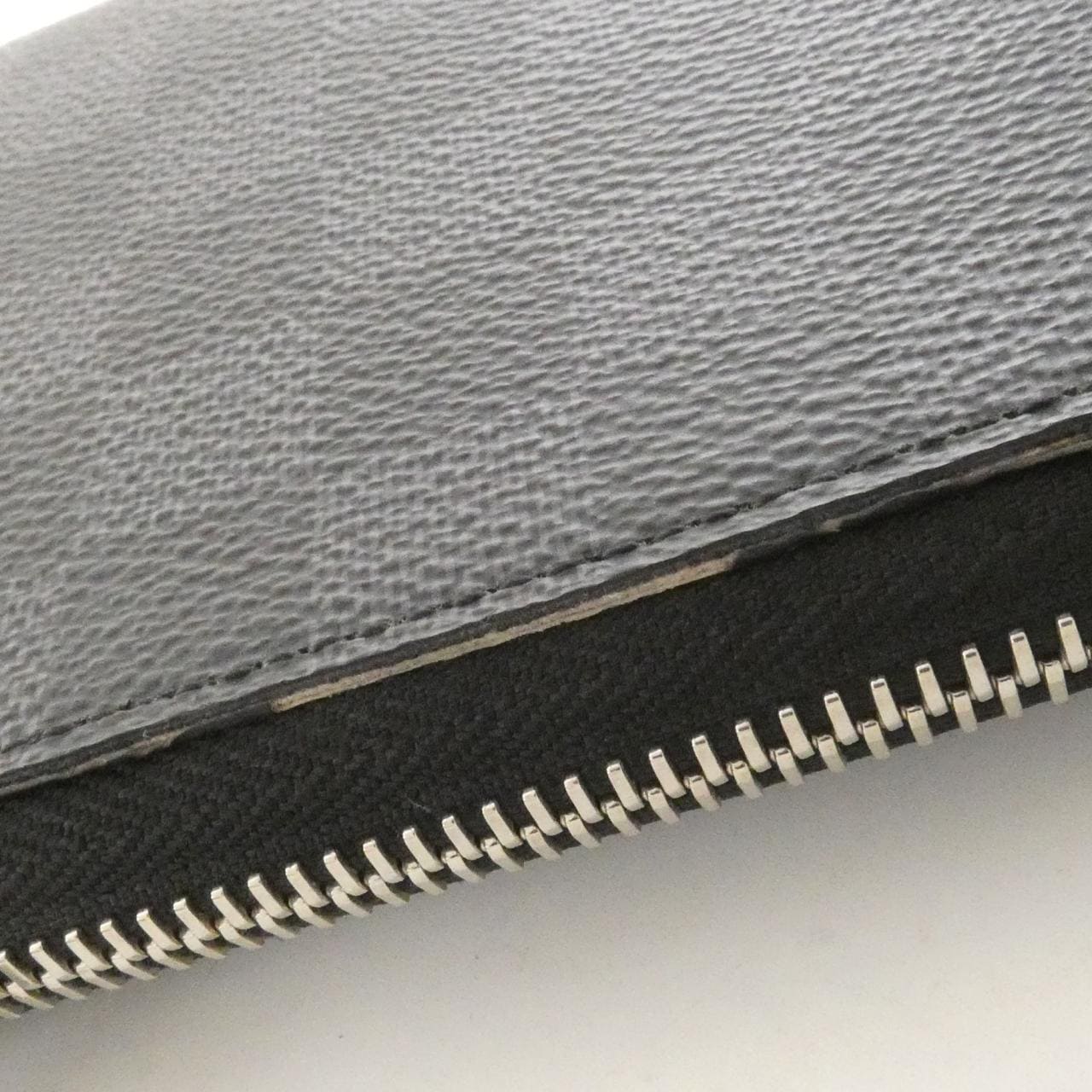 LOUIS VUITTON N60379 Wallet Damier 4