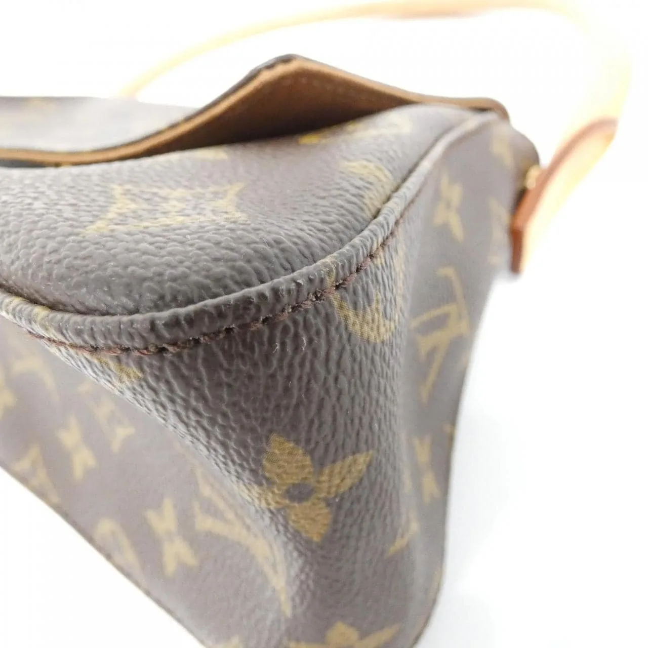 LOUIS VUITTON Looping M51147 Shoulder Monogram 3