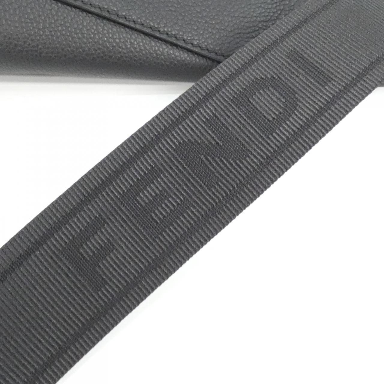 FENDI 7VZ092 APDR Shoulder 4