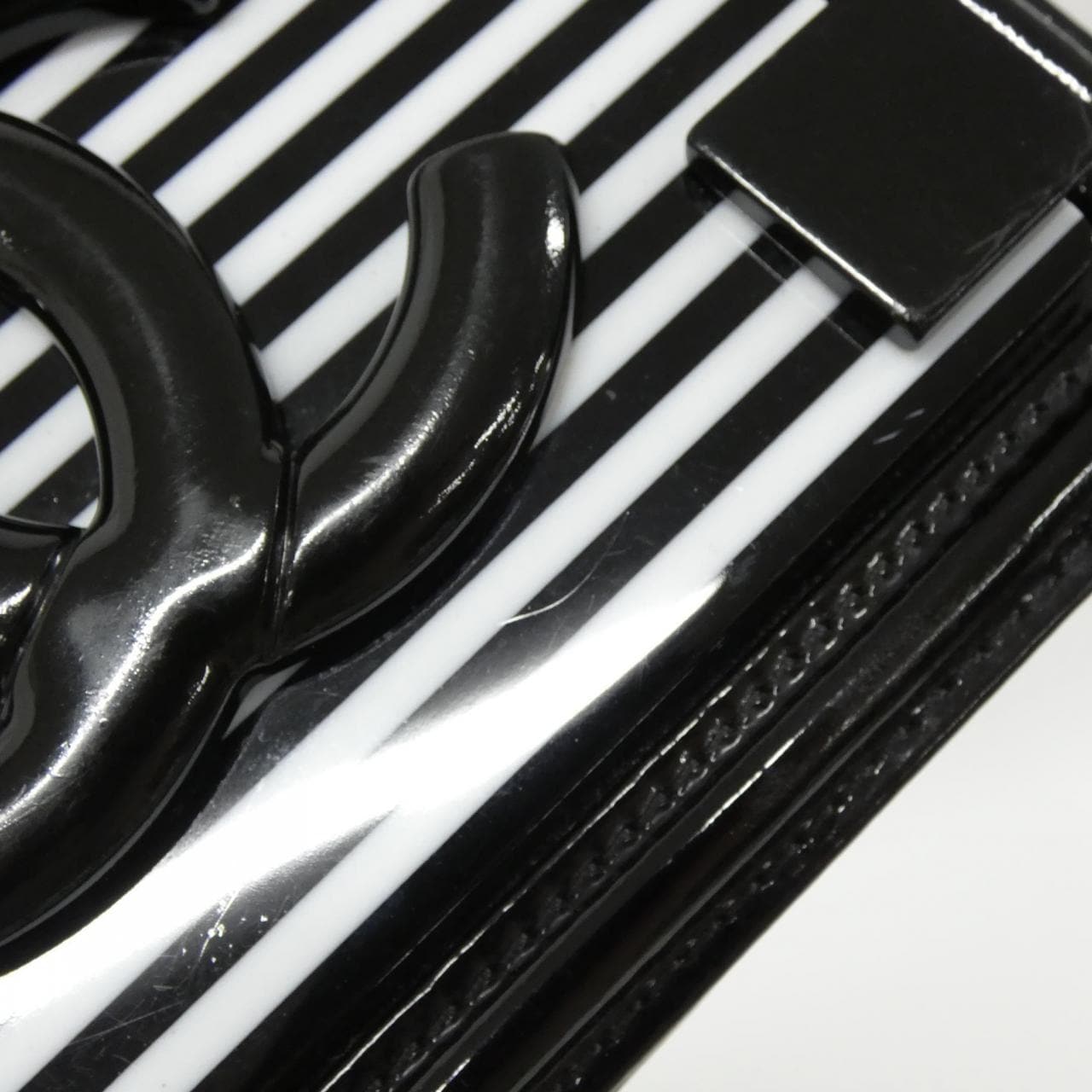 CHANEL Boy Chanel 92071 肩背包 漆皮 5