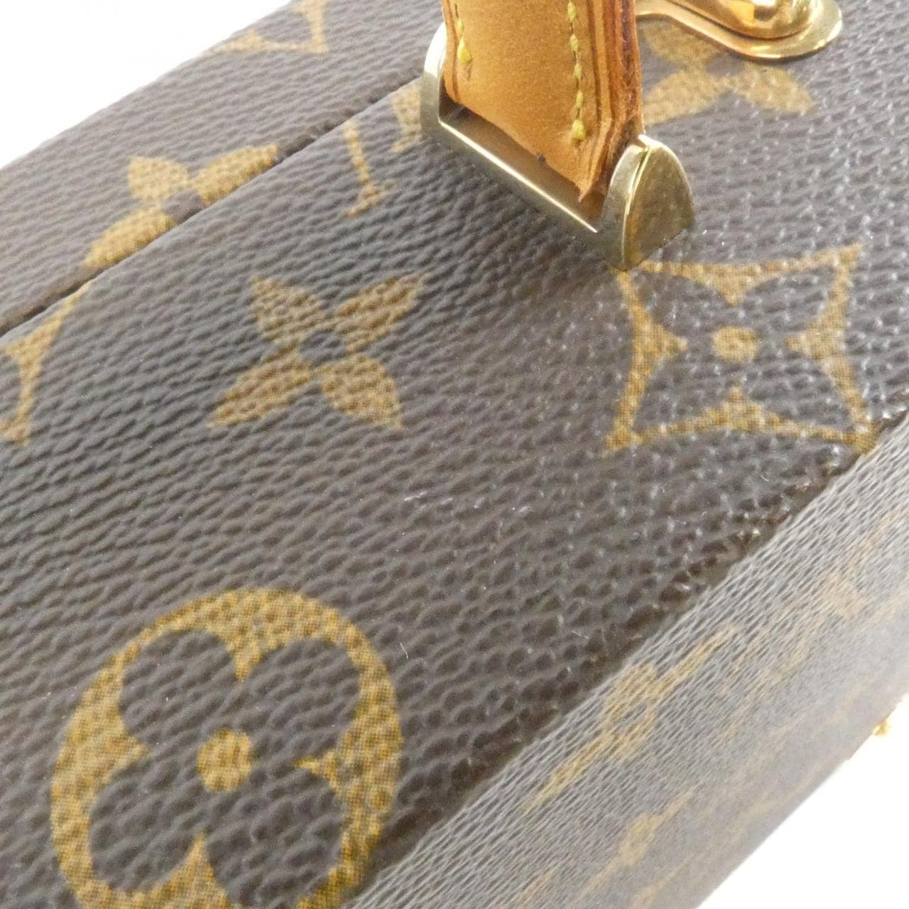 LOUIS VUITTON M92475 Handbag Monogram 4