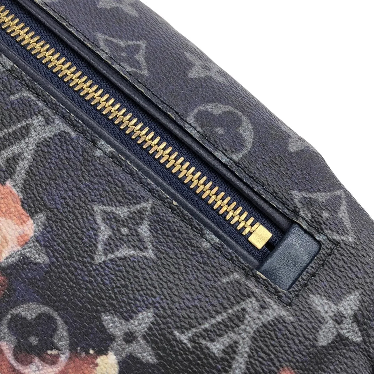 LOUIS VUITTON Discovery M23905 Shoulder Monogram 藍色 Monogram 中古品A - 縮圖 5