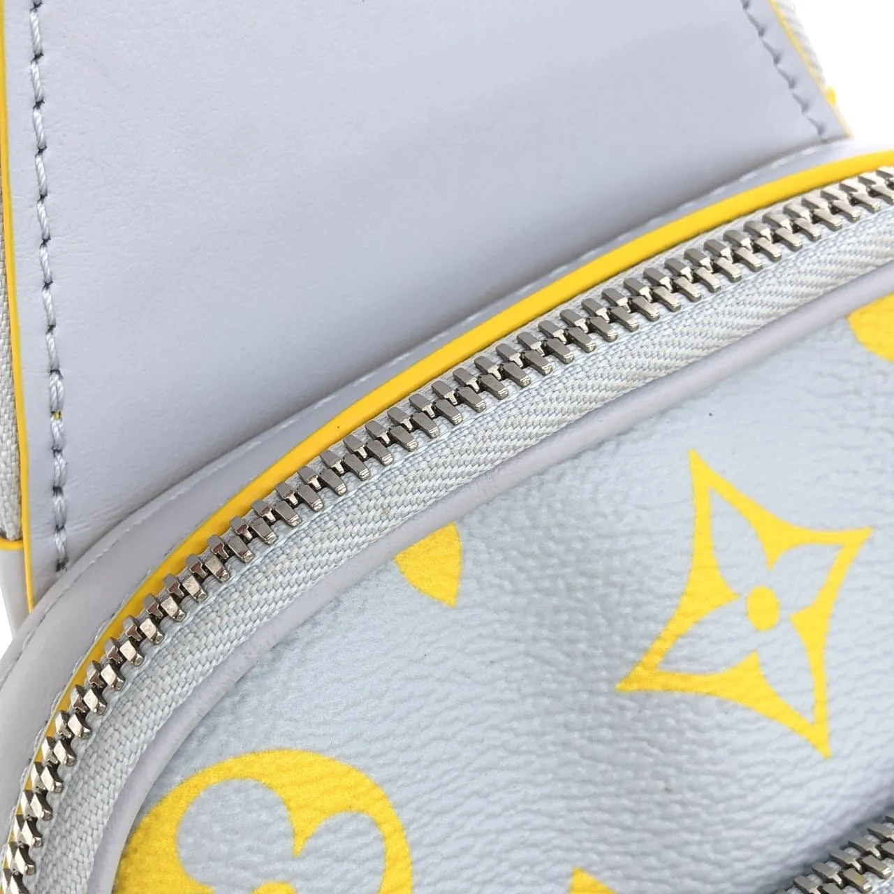 LOUIS VUITTON Avenue M15078 Shoulder Monogram 黃色 Monogram 中古品A - 縮圖 7