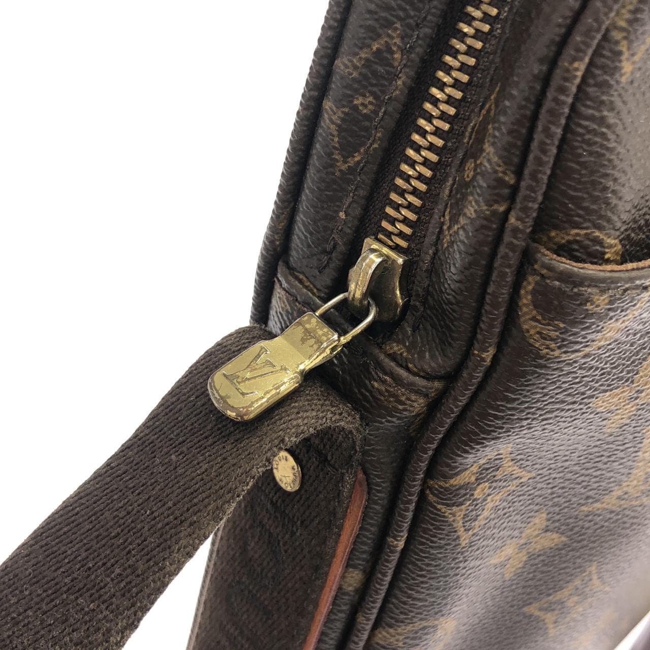 LOUIS VUITTON Trotteur M97037 Shoulder Monogram 4