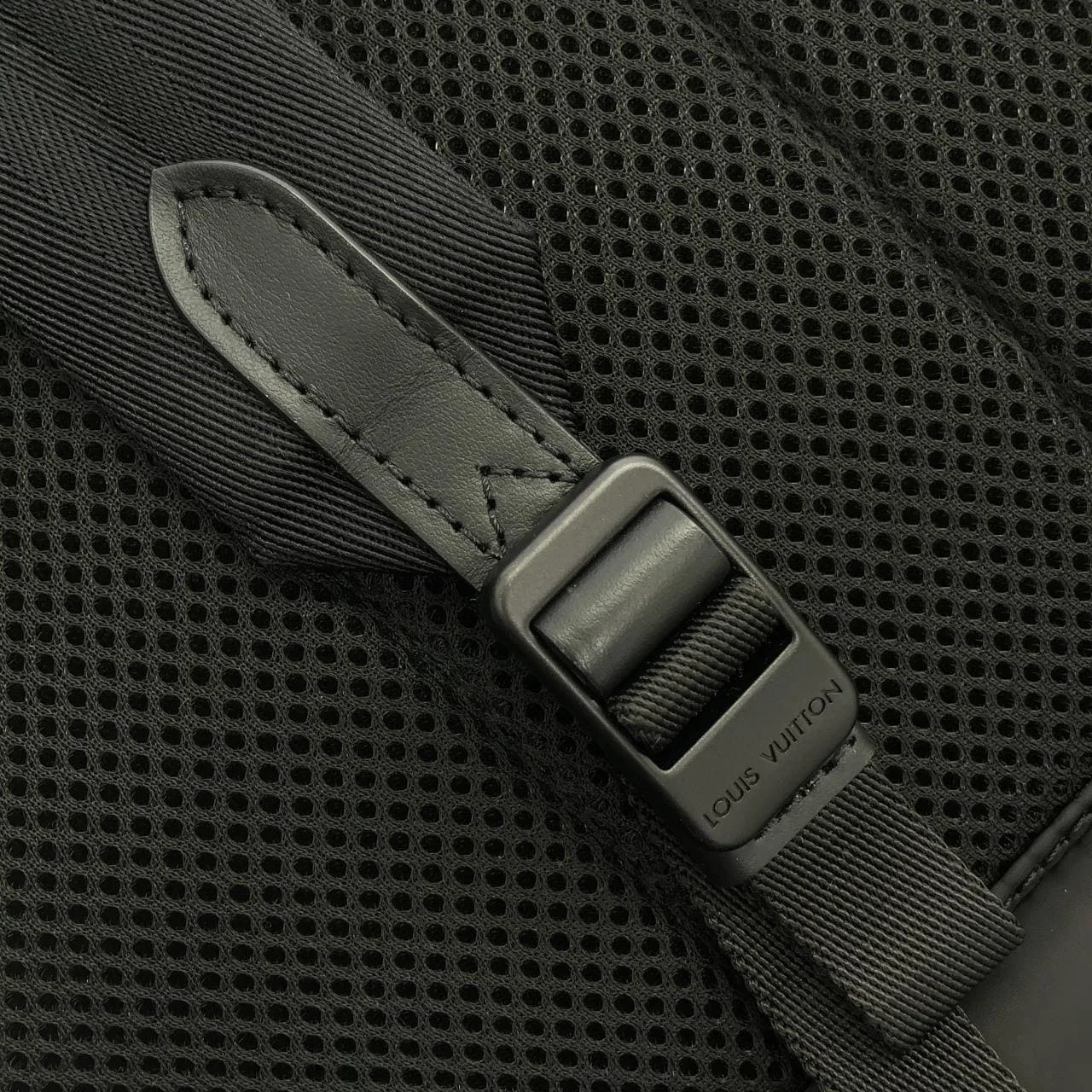 LOUIS VUITTON M21426 Backpack Nylon Black Nylon Rank A - Thumbnail 5