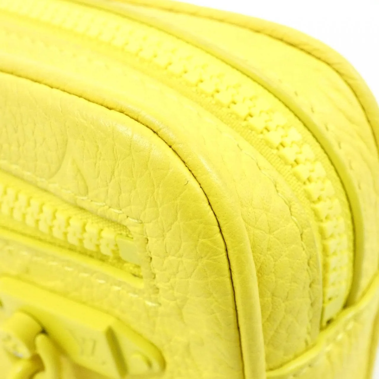 LOUIS VUITTON Pochette M53554 Handbag Monogram 黑色 Monogram 中古品A - 縮圖 5