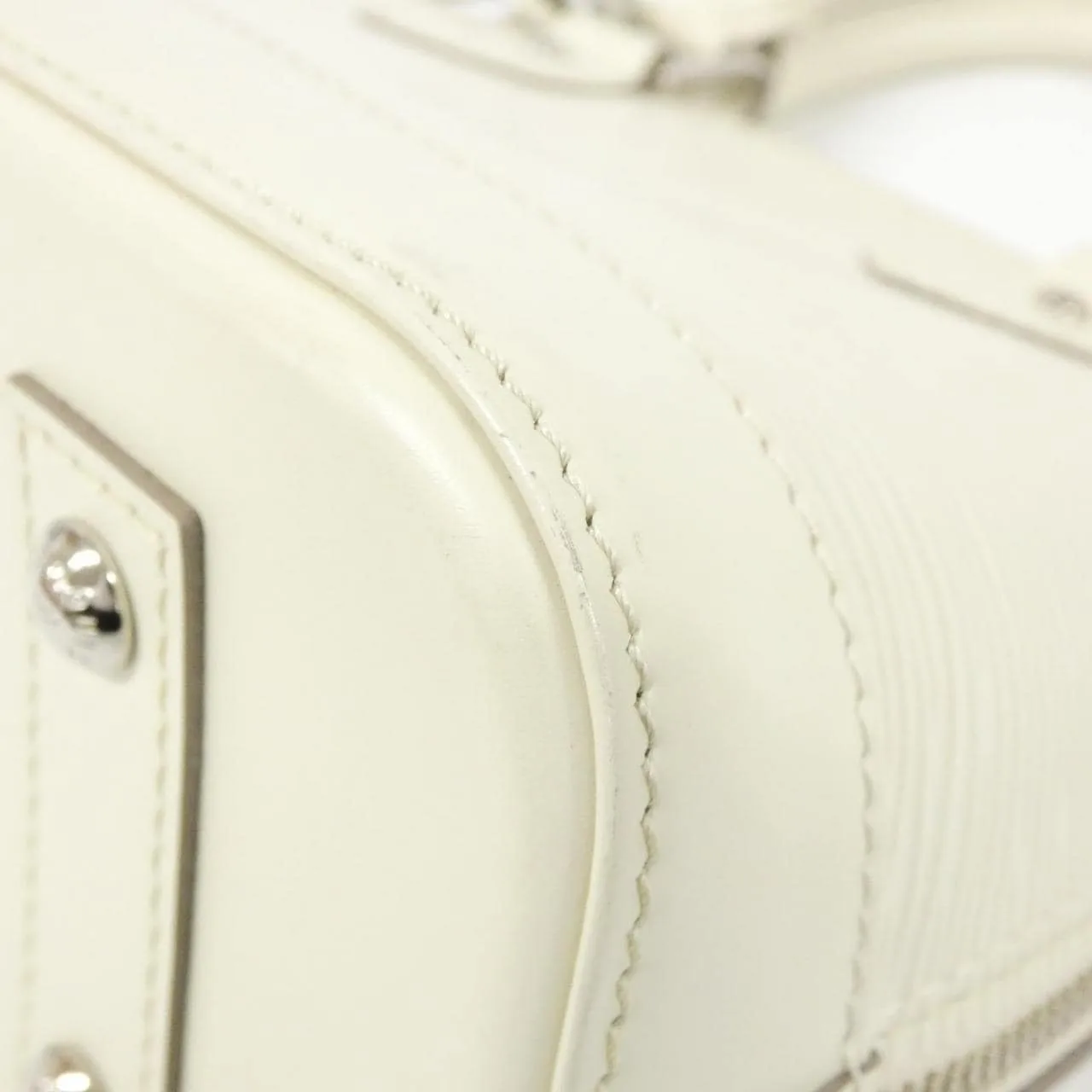 LOUIS VUITTON Alma M4085J Handbag Epi Black Epi Rank B - Thumbnail 4