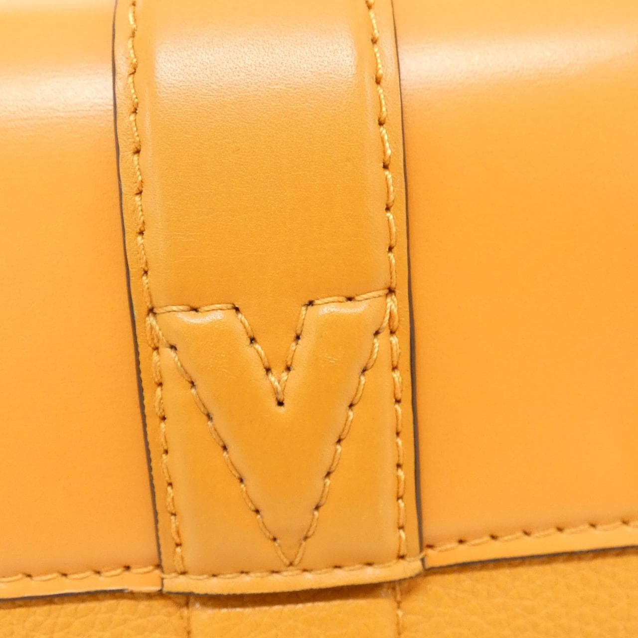 LOUIS VUITTON M53818 手提包 3