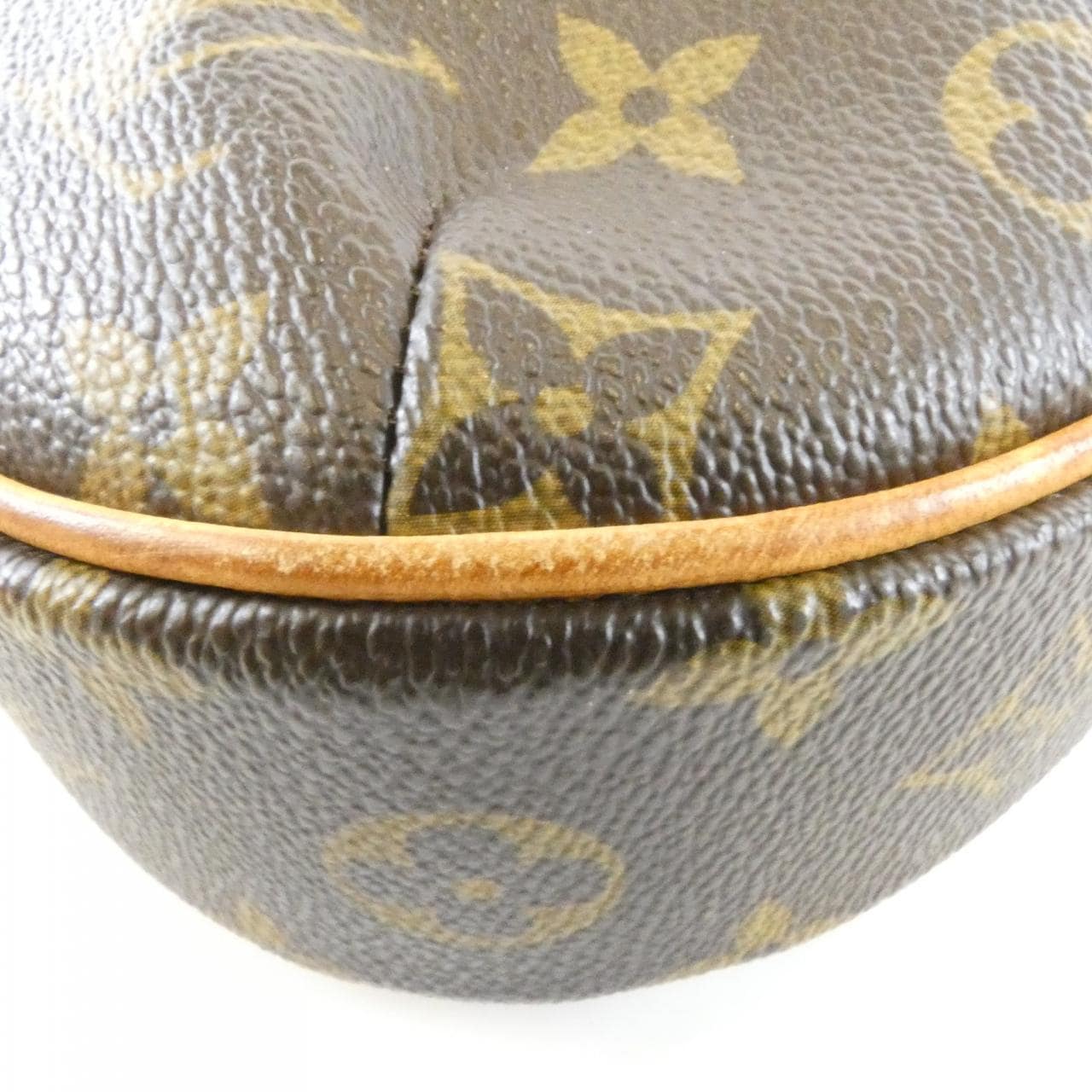LOUIS VUITTON Odéon M56390 Shoulder Monogram 3