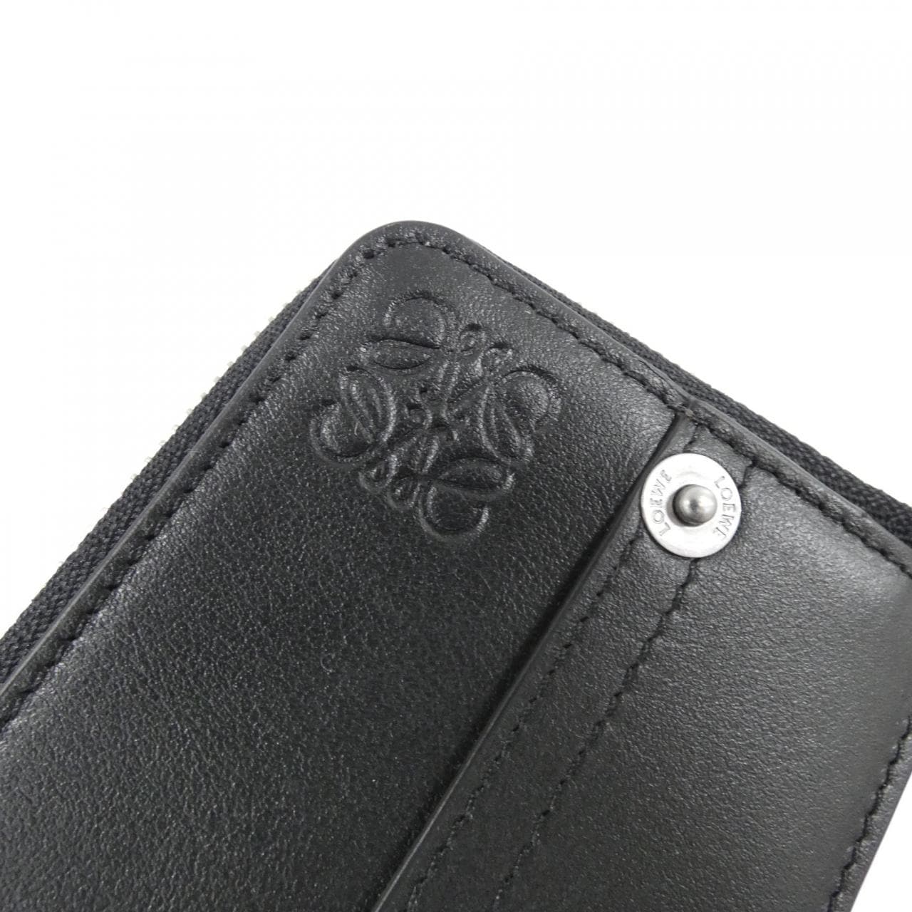 LOEWE C643Z40XAK Coin Case 3
