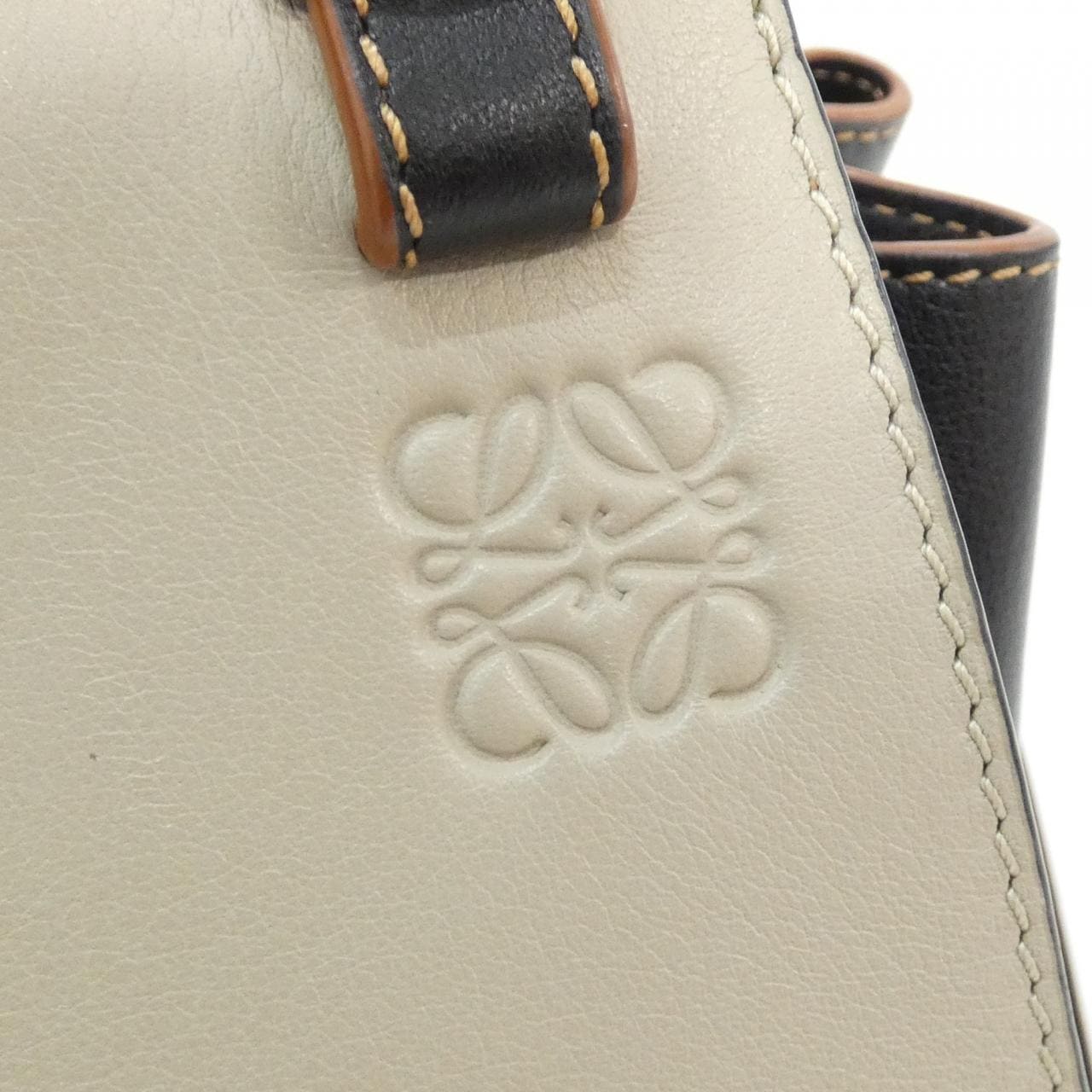 LOEWE Hammock A538V07X06 肩背包 4