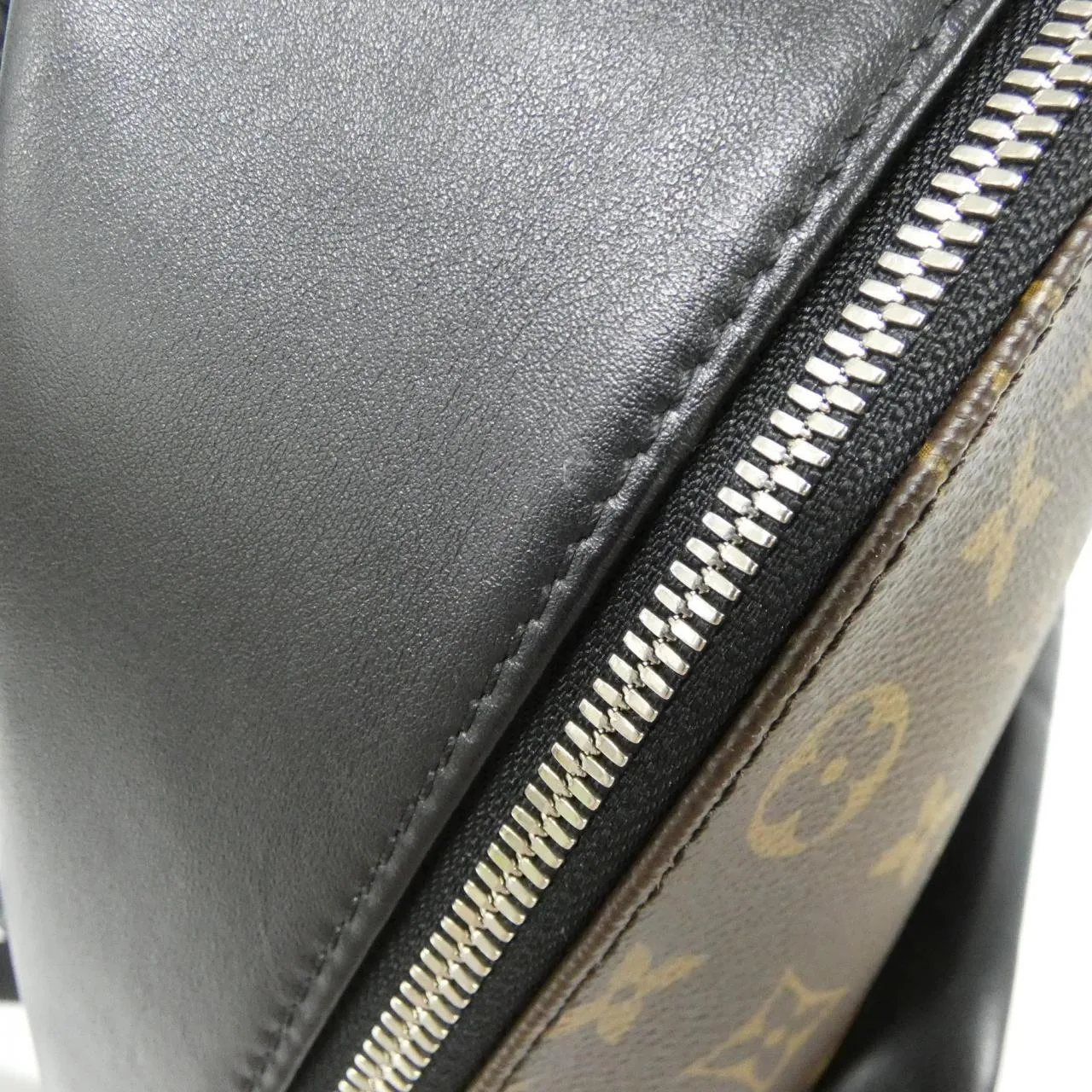 LOUIS VUITTON M45349 Backpack Monogram 黑色 Monogram 中古品A - 縮圖 5