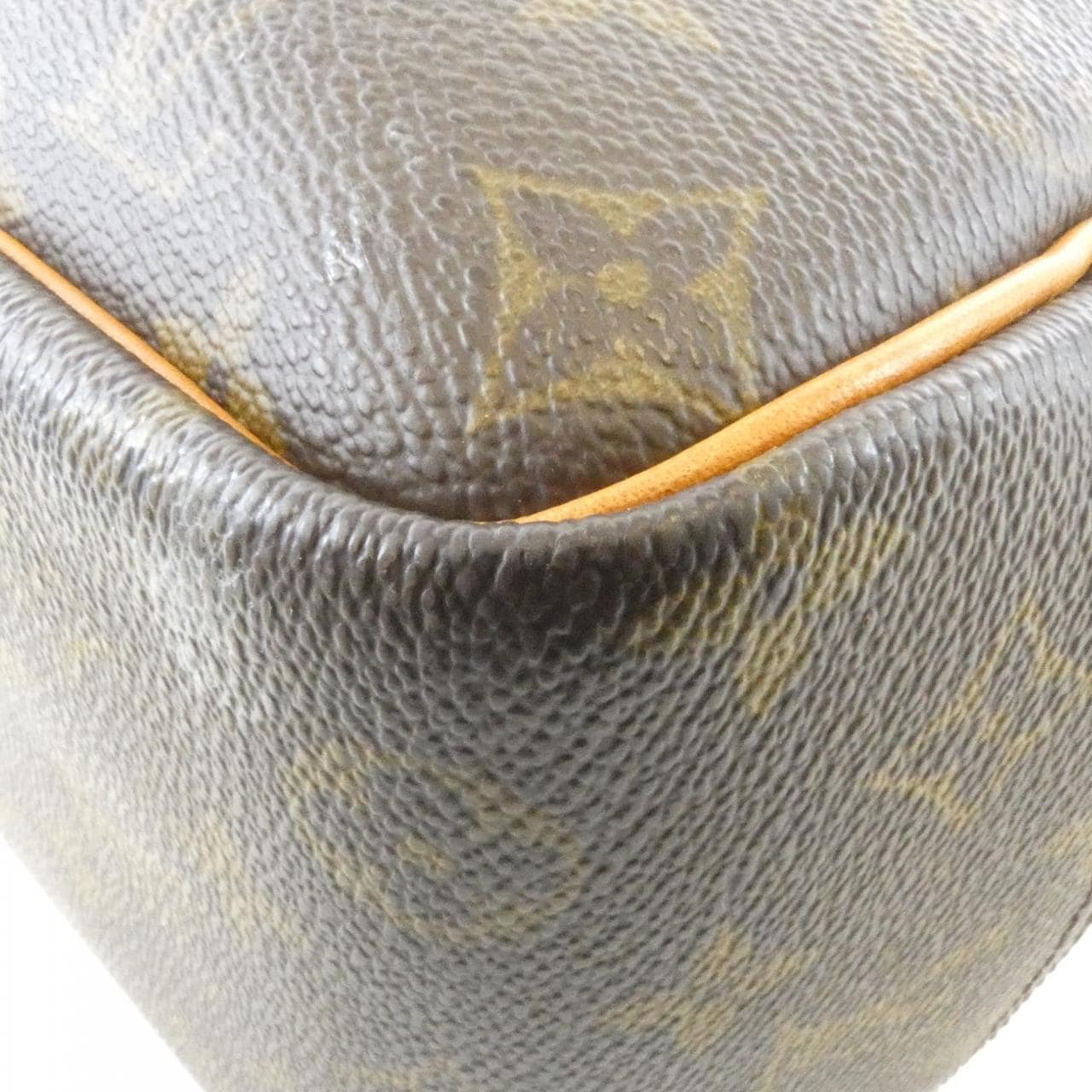LOUIS VUITTON M47270 Handbag Monogram 3
