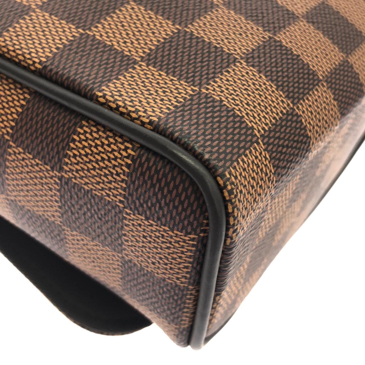LOUIS VUITTON District N41031 Shoulder Damier 3