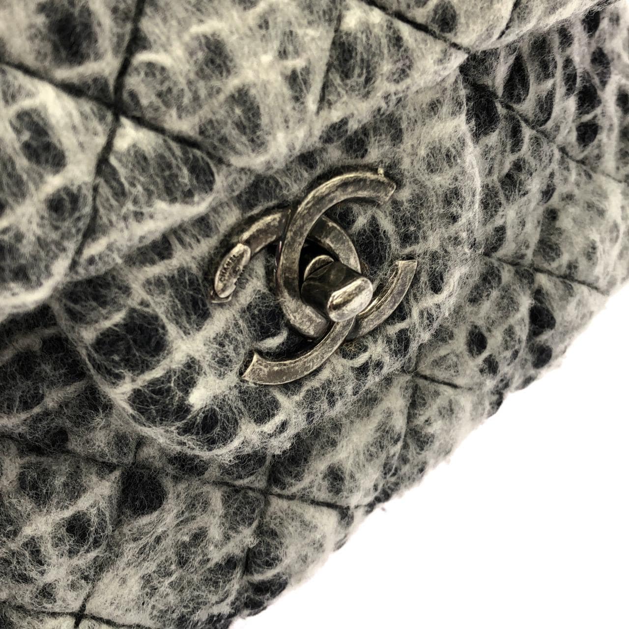 CHANEL 肩背包 5