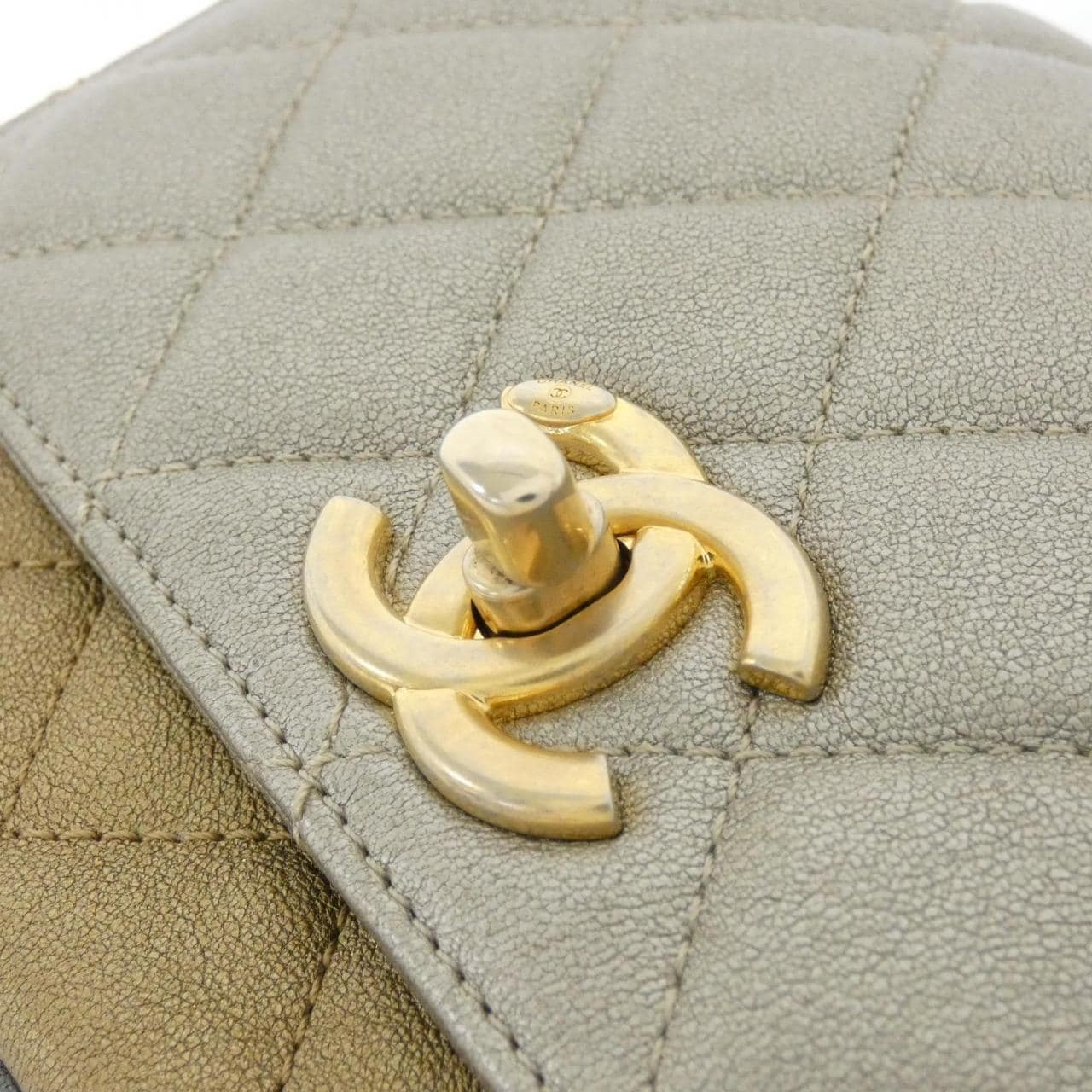 CHANEL 腰包 羊皮 4