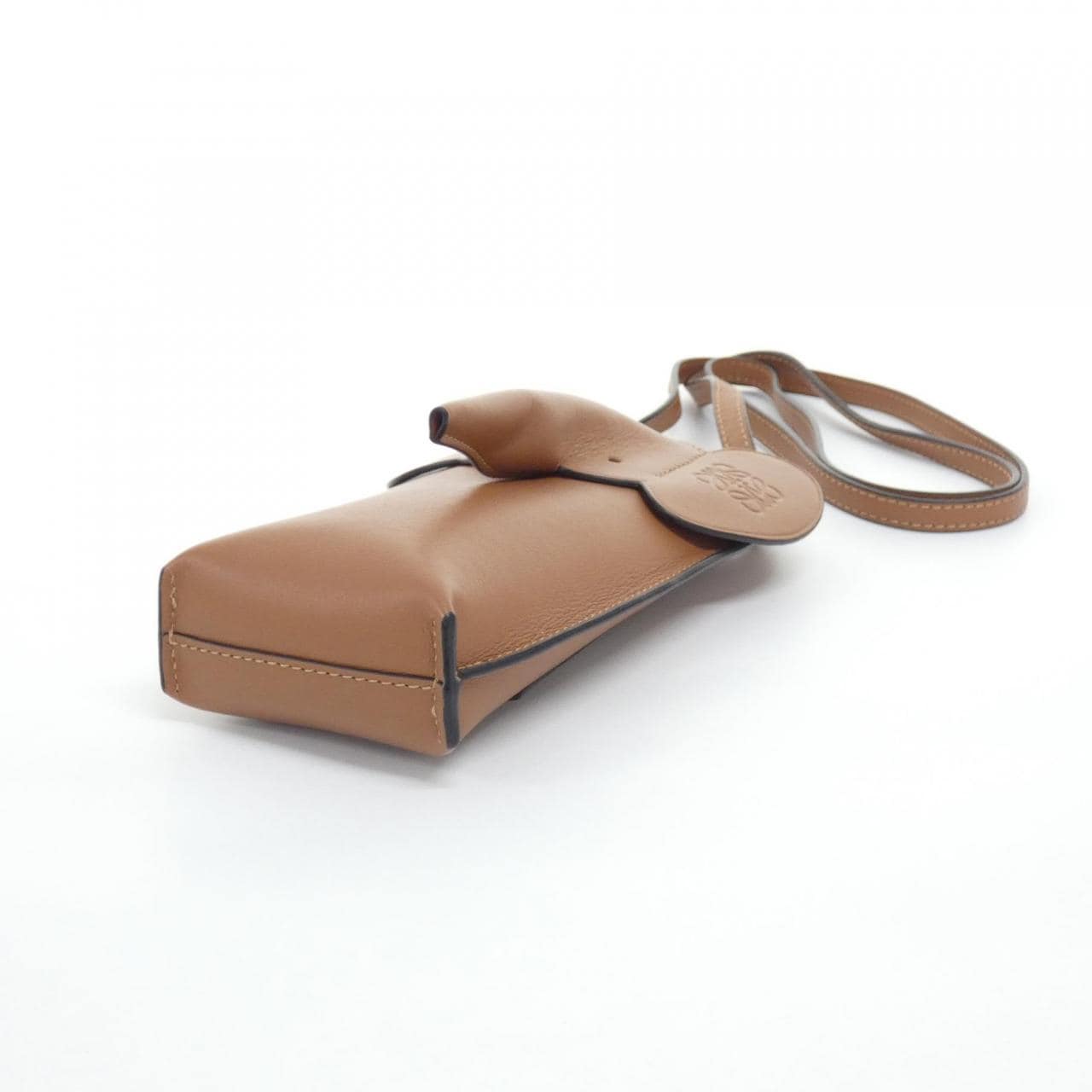 LOEWE C623B02X04 肩背包 3