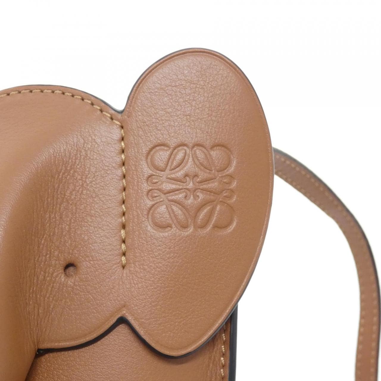 LOEWE C623B02X04 肩背包 4