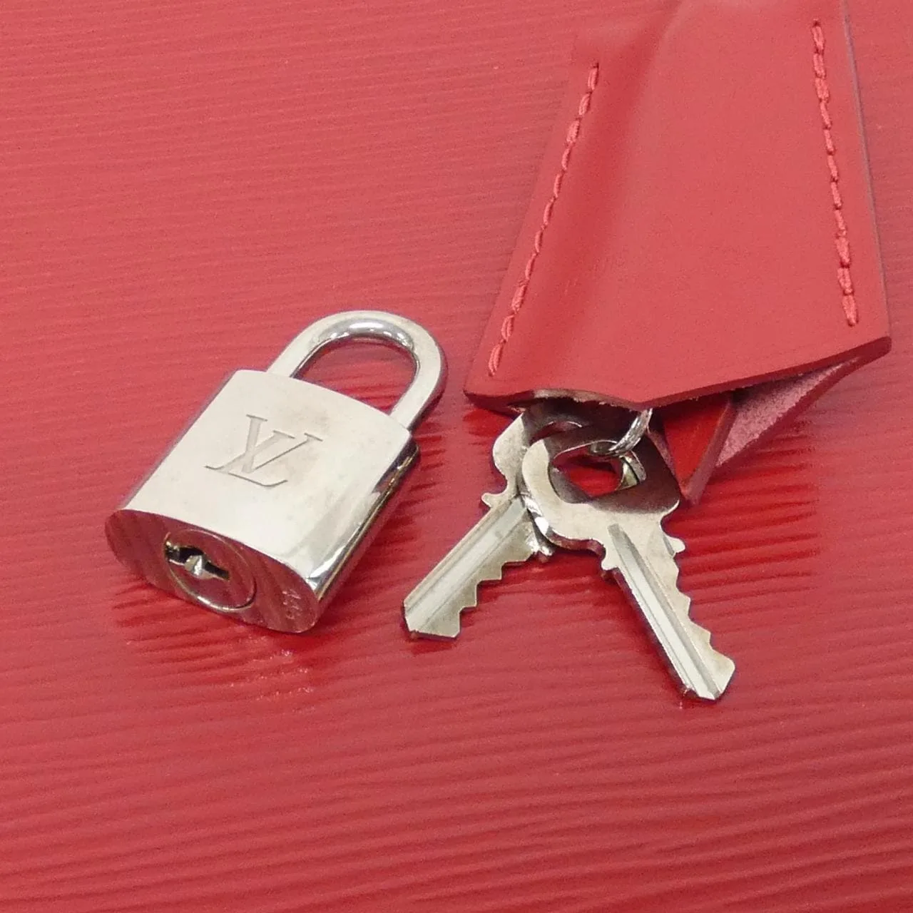 LOUIS VUITTON Alma M4032E Handbag Epi