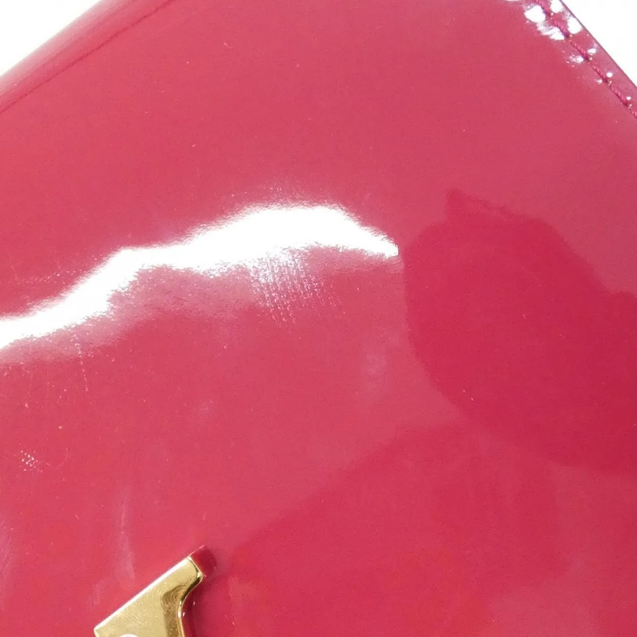 LOUIS VUITTON Pochette M94270 Handbag Vernis