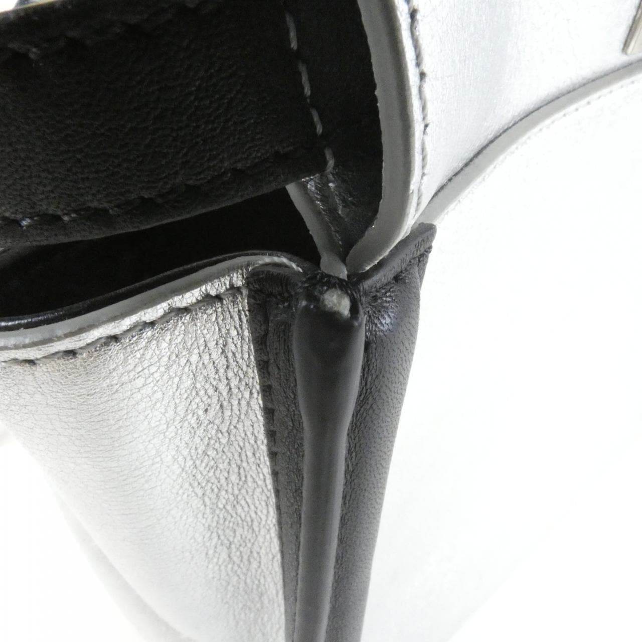 FENDI Peekaboo 8BN316 AFUB 手提包 4