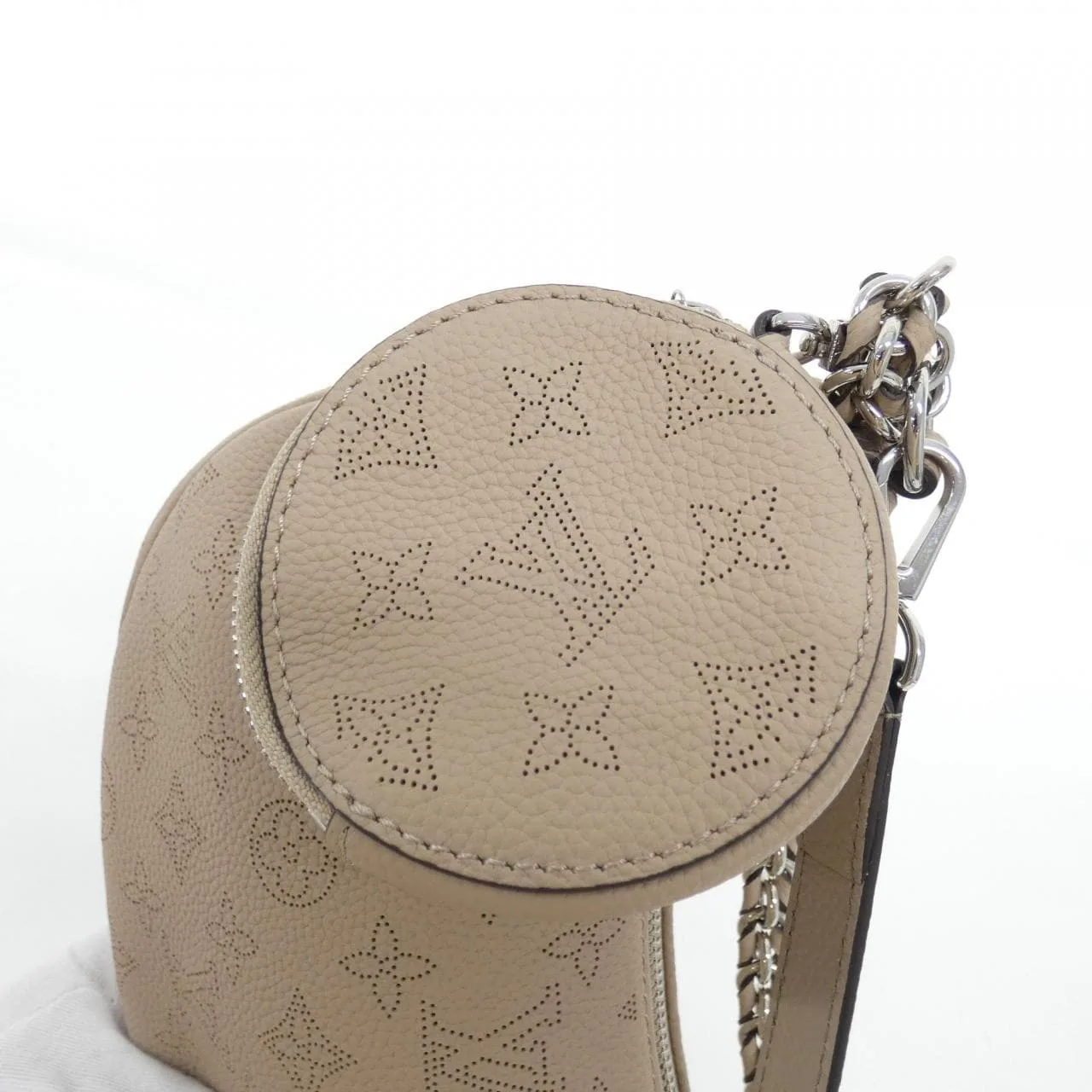 LOUIS VUITTON Mahina M22820 Shoulder