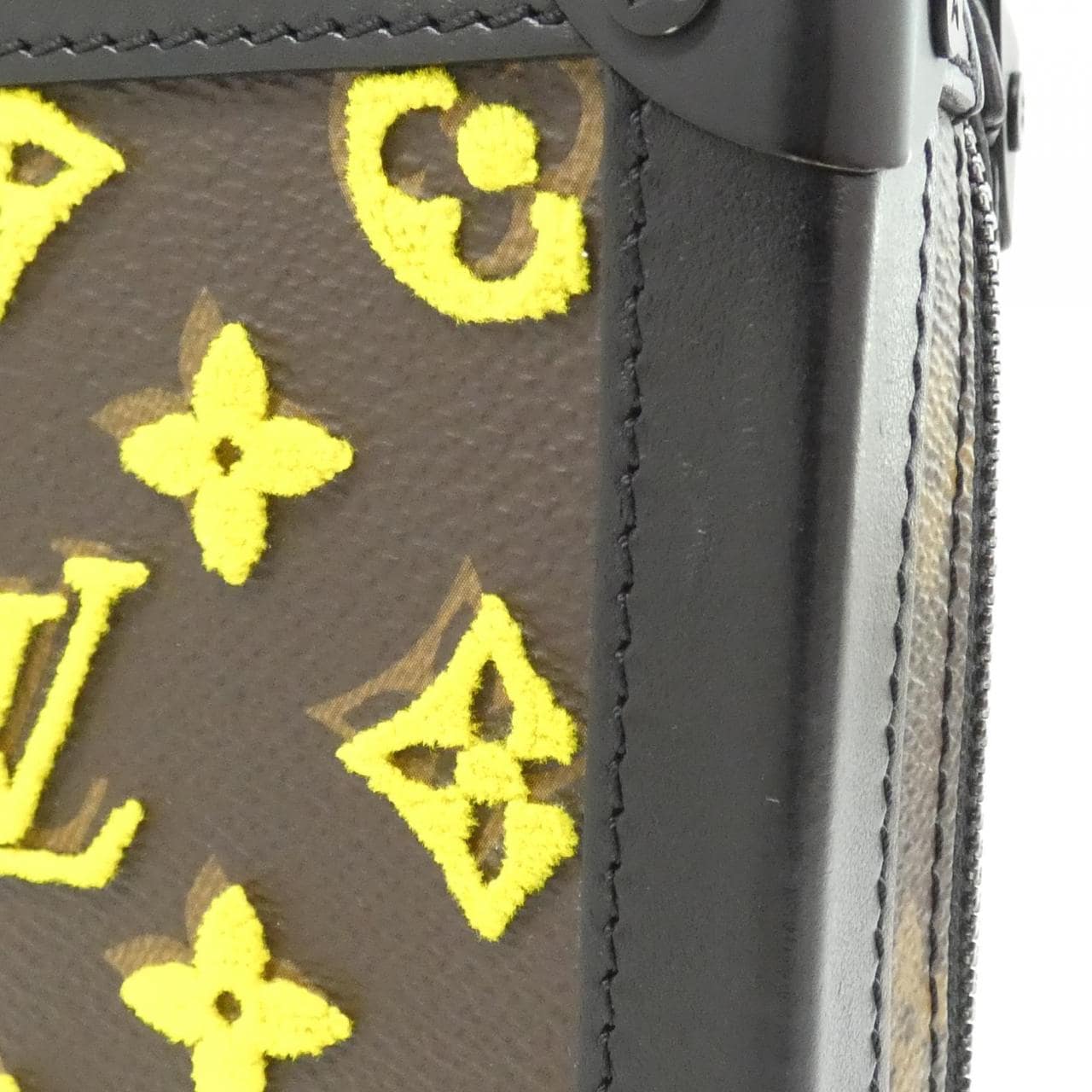 LOUIS VUITTON Soft Trunk M45079 肩背包 Monogram 3