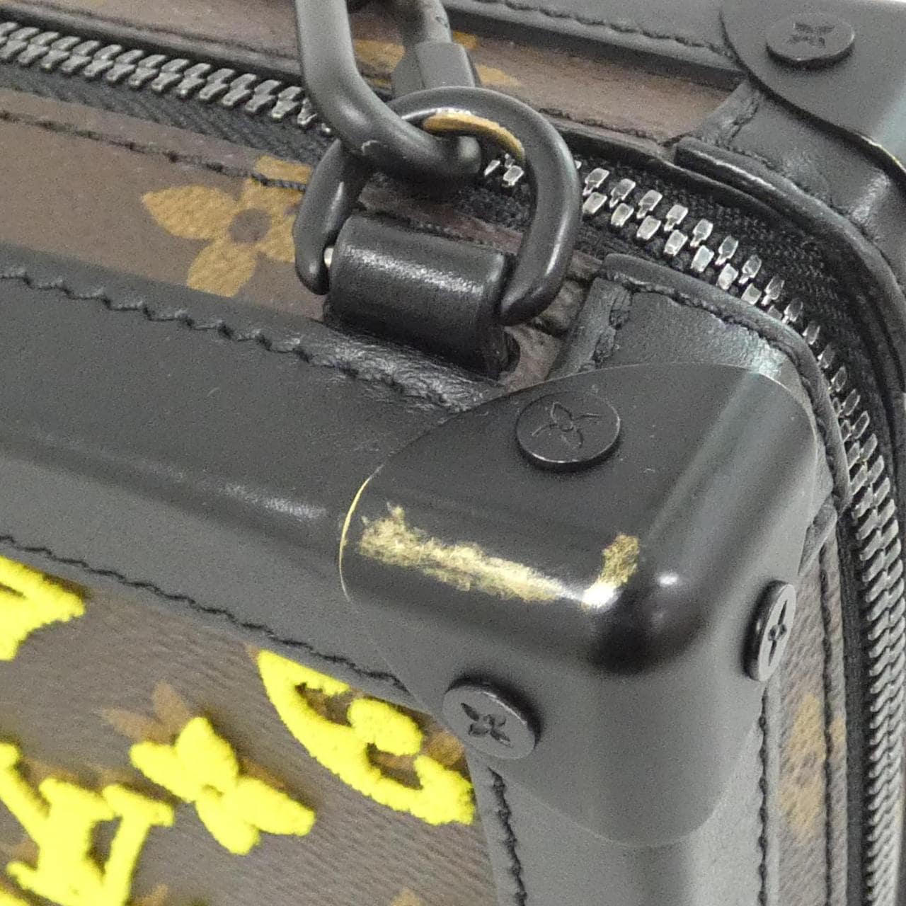 LOUIS VUITTON Soft Trunk M45079 肩背包 Monogram 4