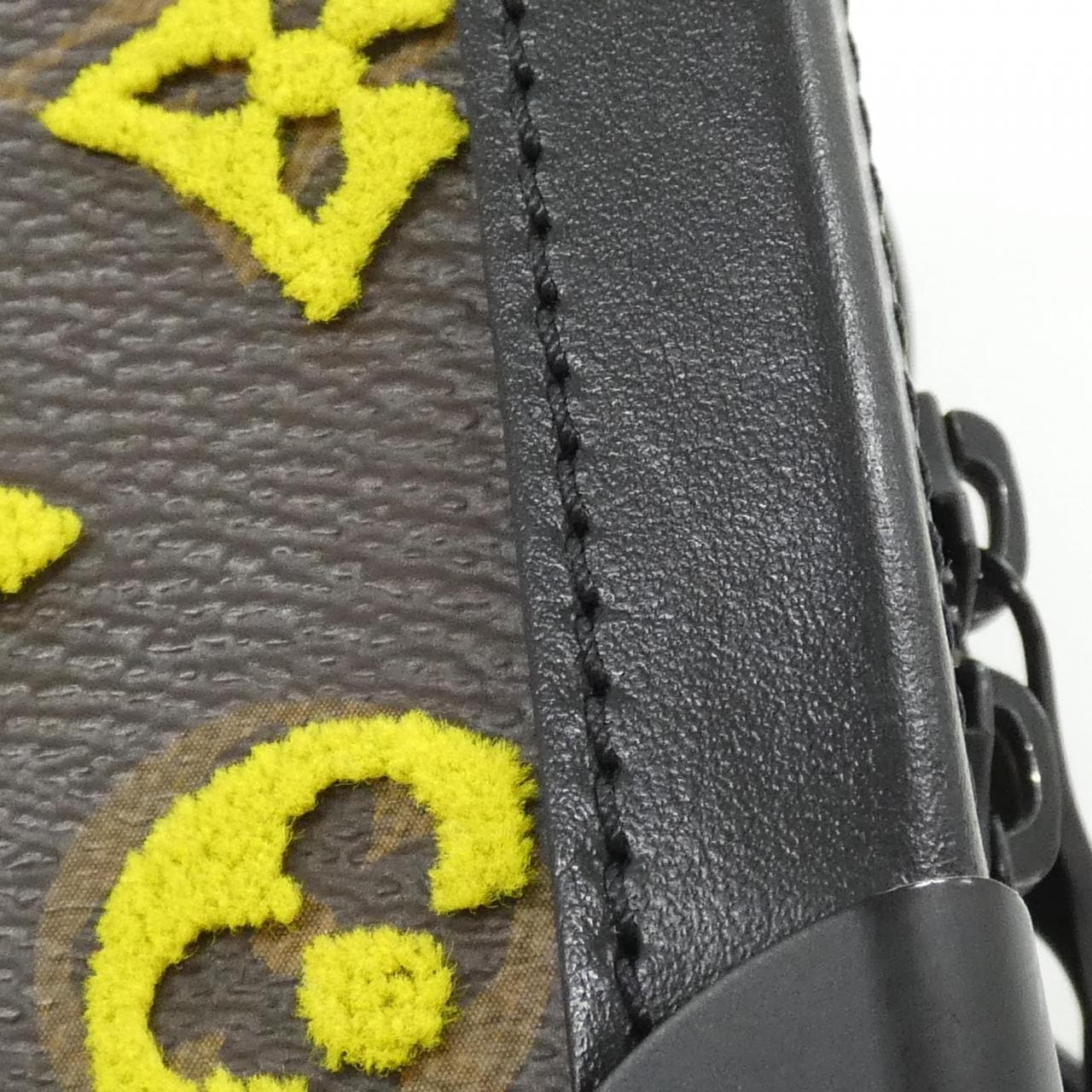 LOUIS VUITTON Soft Trunk M45079 肩背包 Monogram 5
