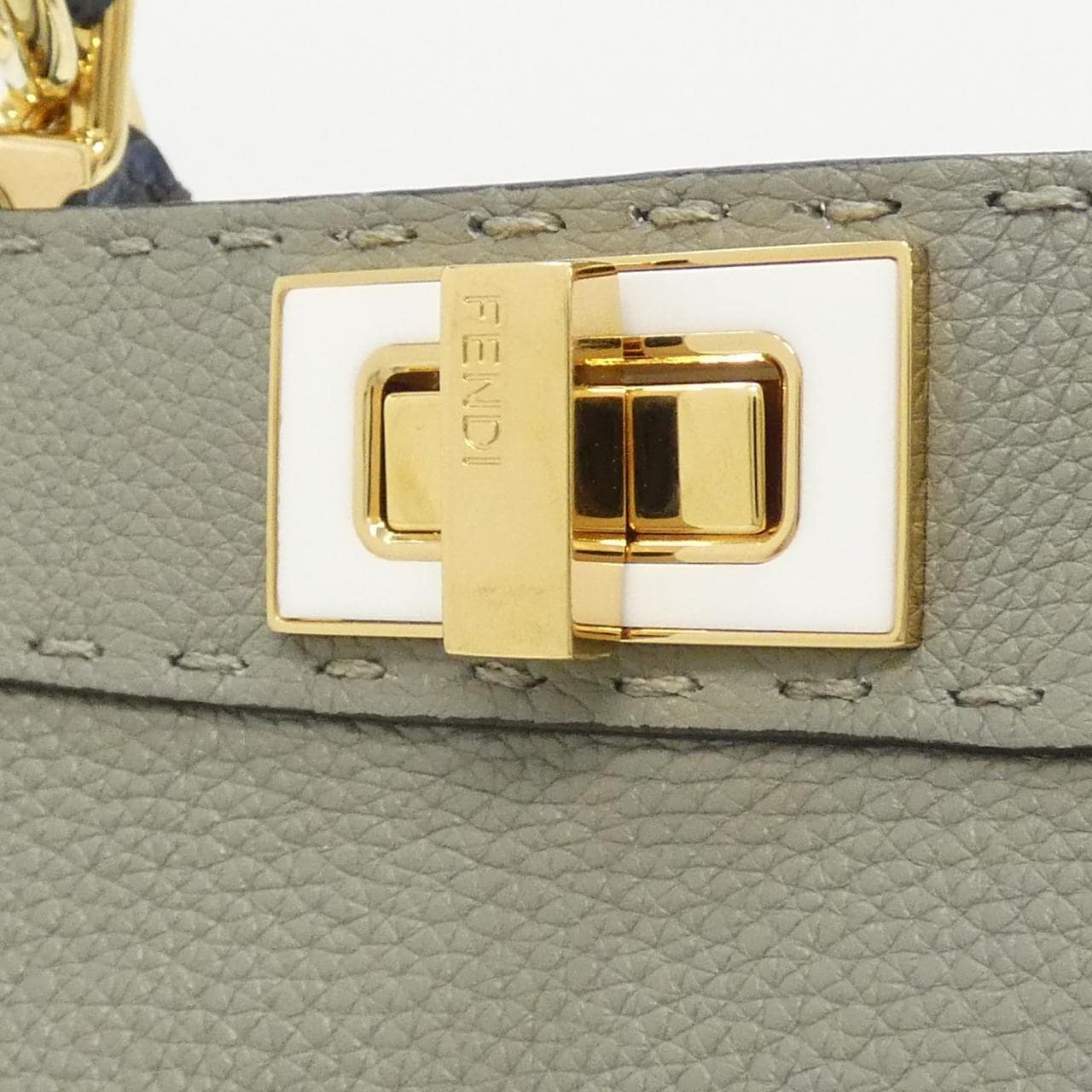 FENDI Peekaboo 8BN327 AZ3T 手提包 蟒蛇皮 3