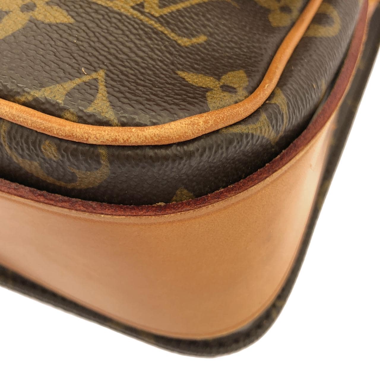 LOUIS VUITTON M51253 肩背包 Monogram 3