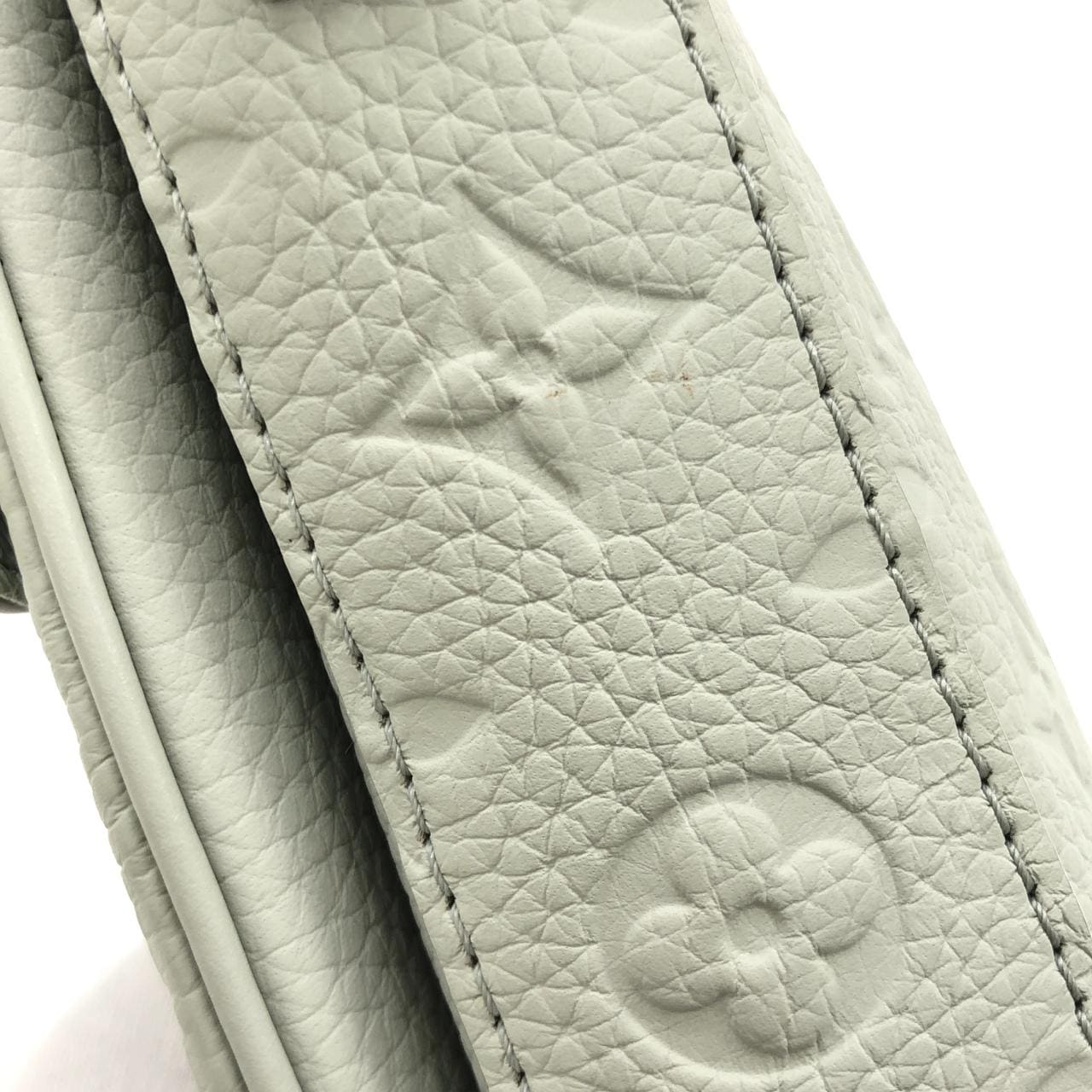 LOUIS VUITTON M82568 肩背包 5