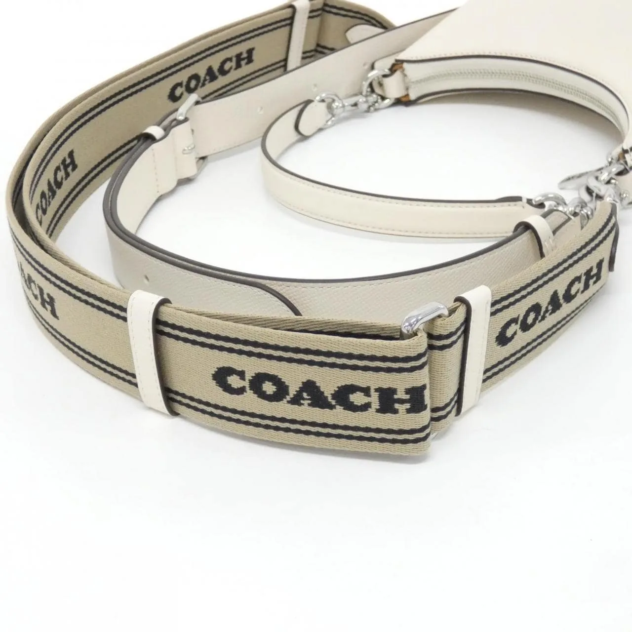 COACH CJ842 Shoulder Leather