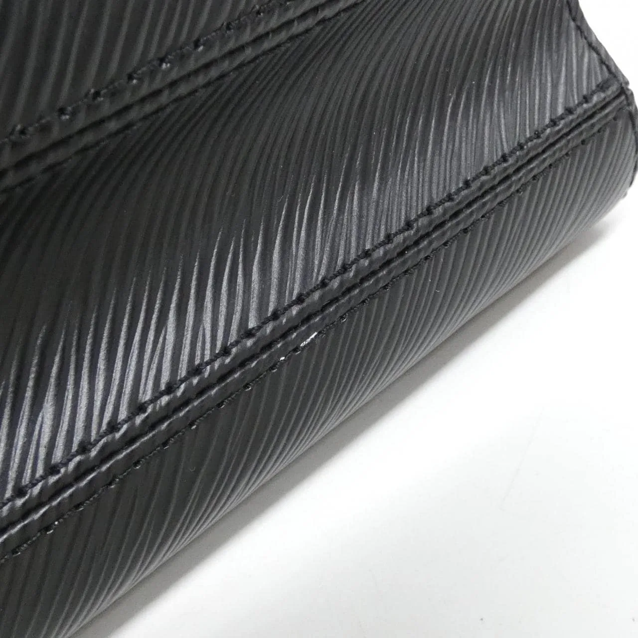 LOUIS VUITTON Twist M20834 Shoulder Epi