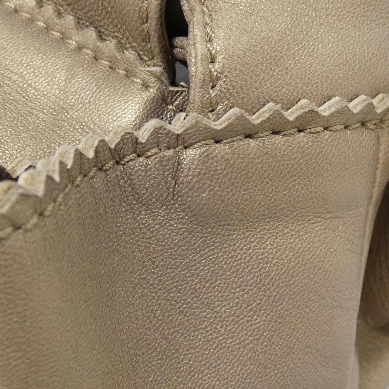 LOEWE 315 82 B52 Handbag 5