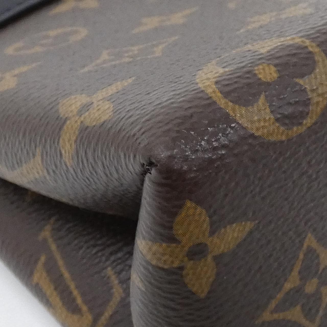 LOUIS VUITTON M44141 Handbag Monogram 3