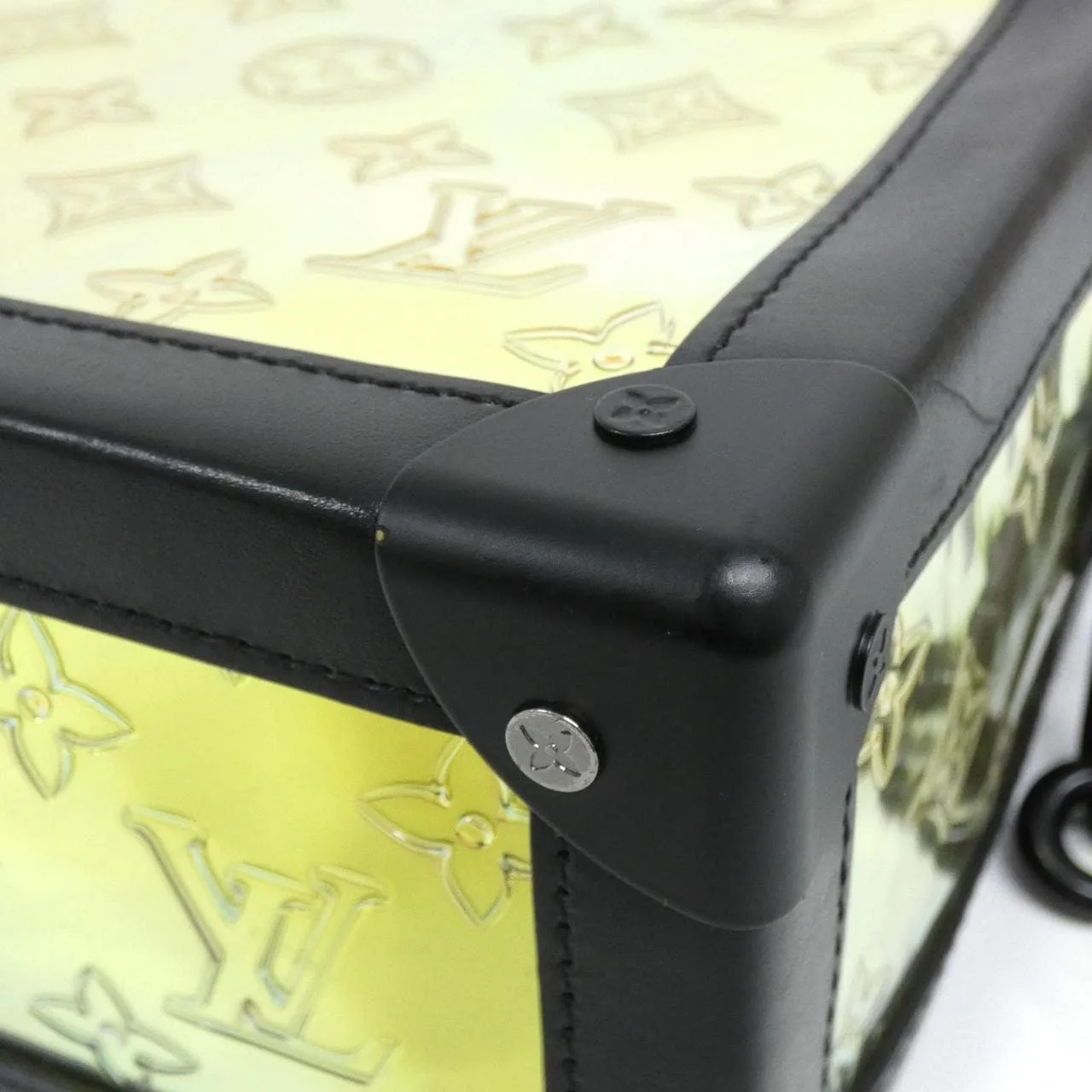 LOUIS VUITTON Soft Trunk M55932 Shoulder Black Rank A - Thumbnail 2