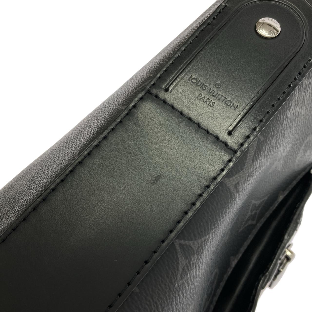 LOUIS VUITTON Eclipse M44224 肩背包 Monogram 4