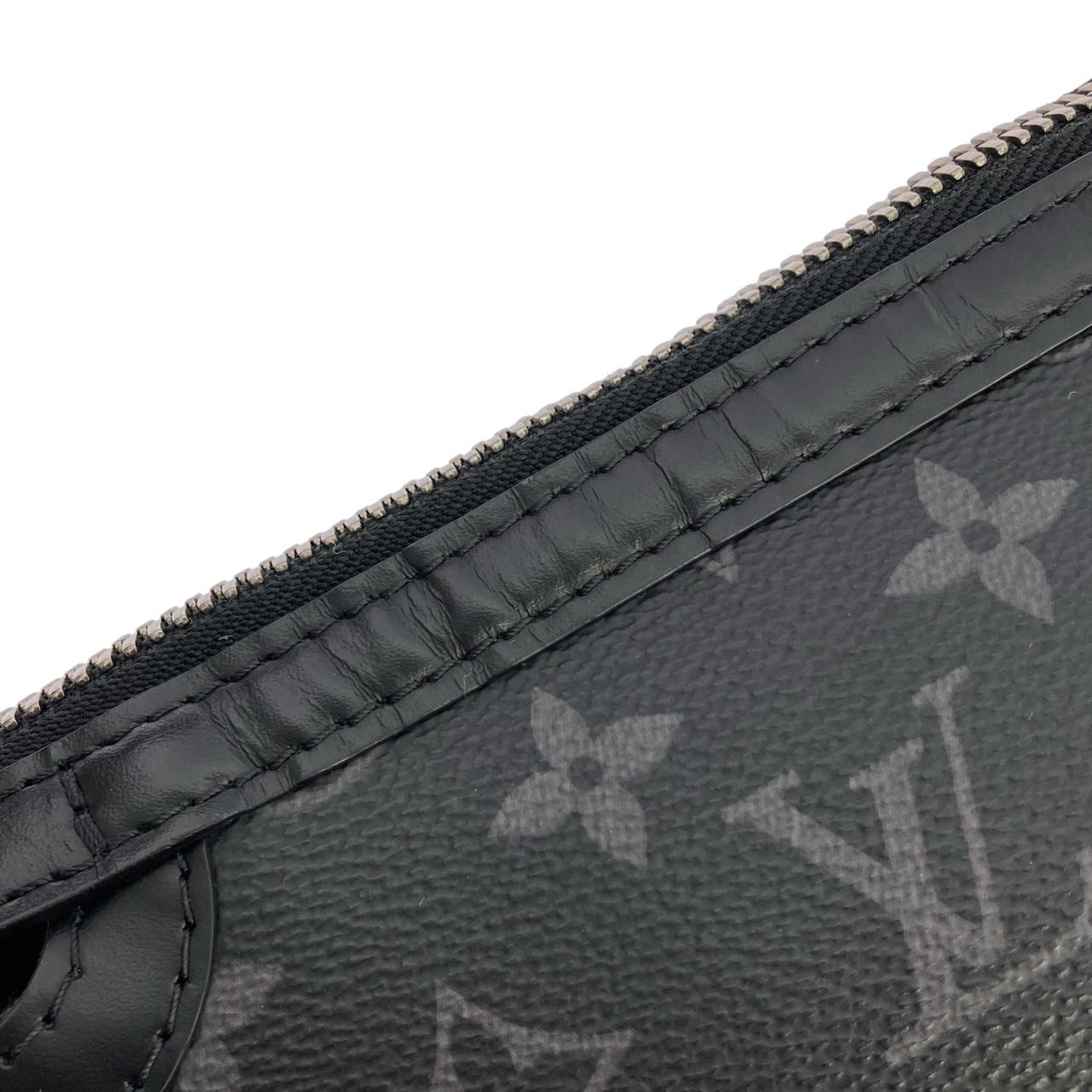 LOUIS VUITTON Eclipse M44224 肩背包 Monogram 5