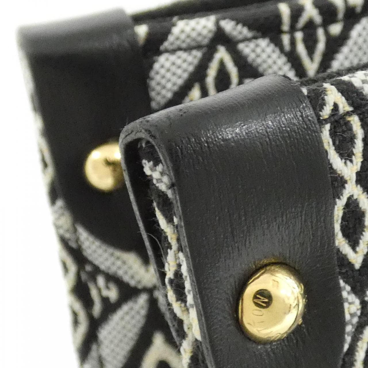 LOUIS VUITTON OnTheGo M57207 Handbag 5