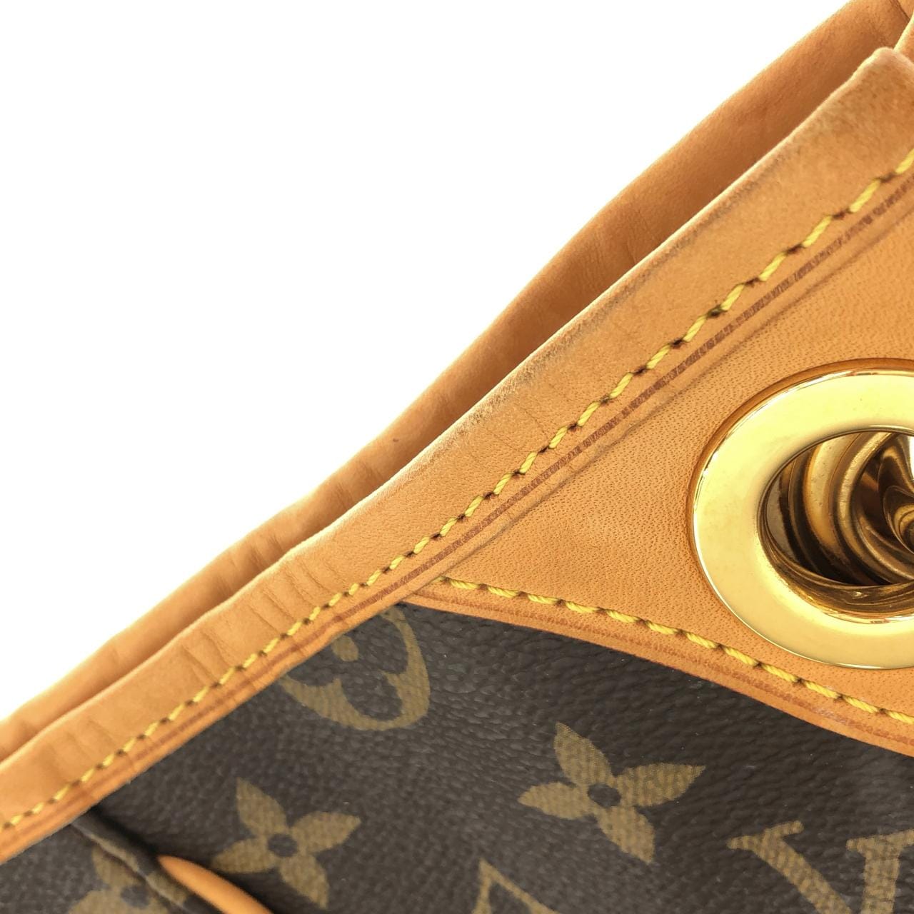 LOUIS VUITTON M56382 肩背包 Monogram 4