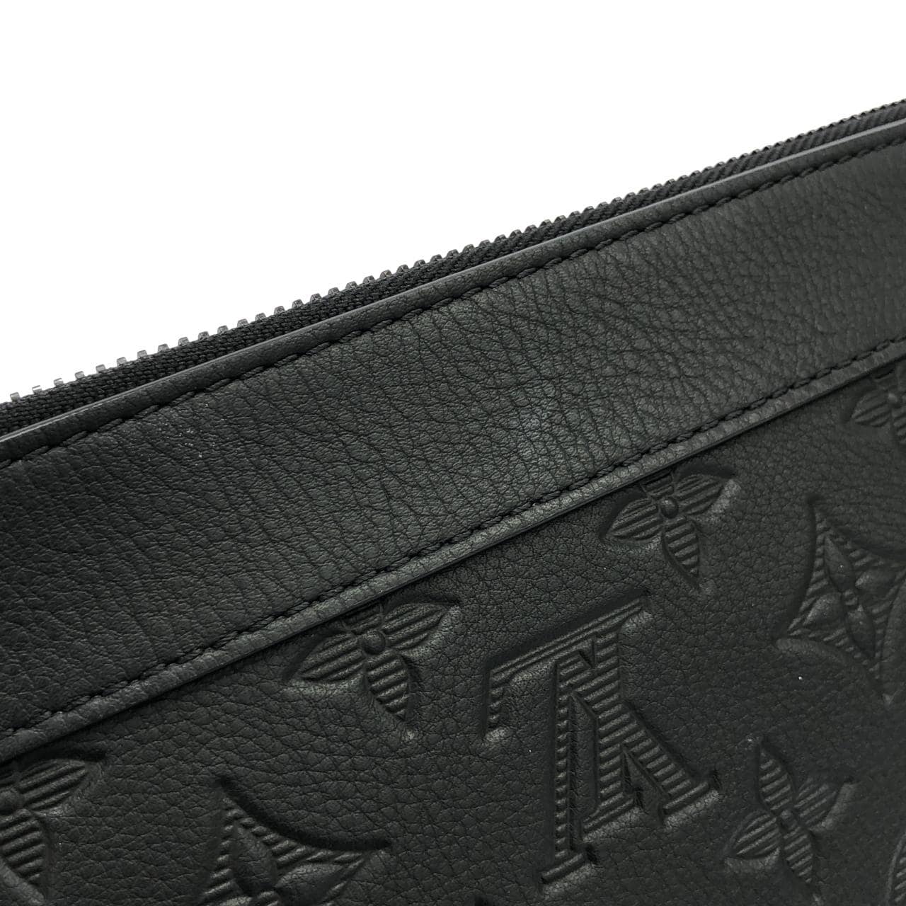LOUIS VUITTON Pochette M81570 手提包 Monogram 4