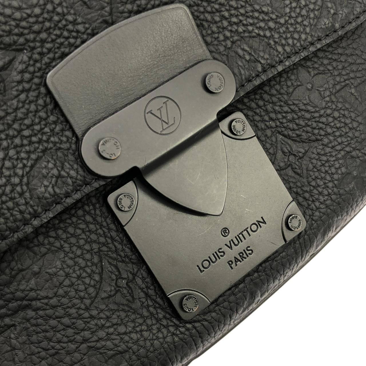 LOUIS VUITTON M58489 肩背包 Monogram 4