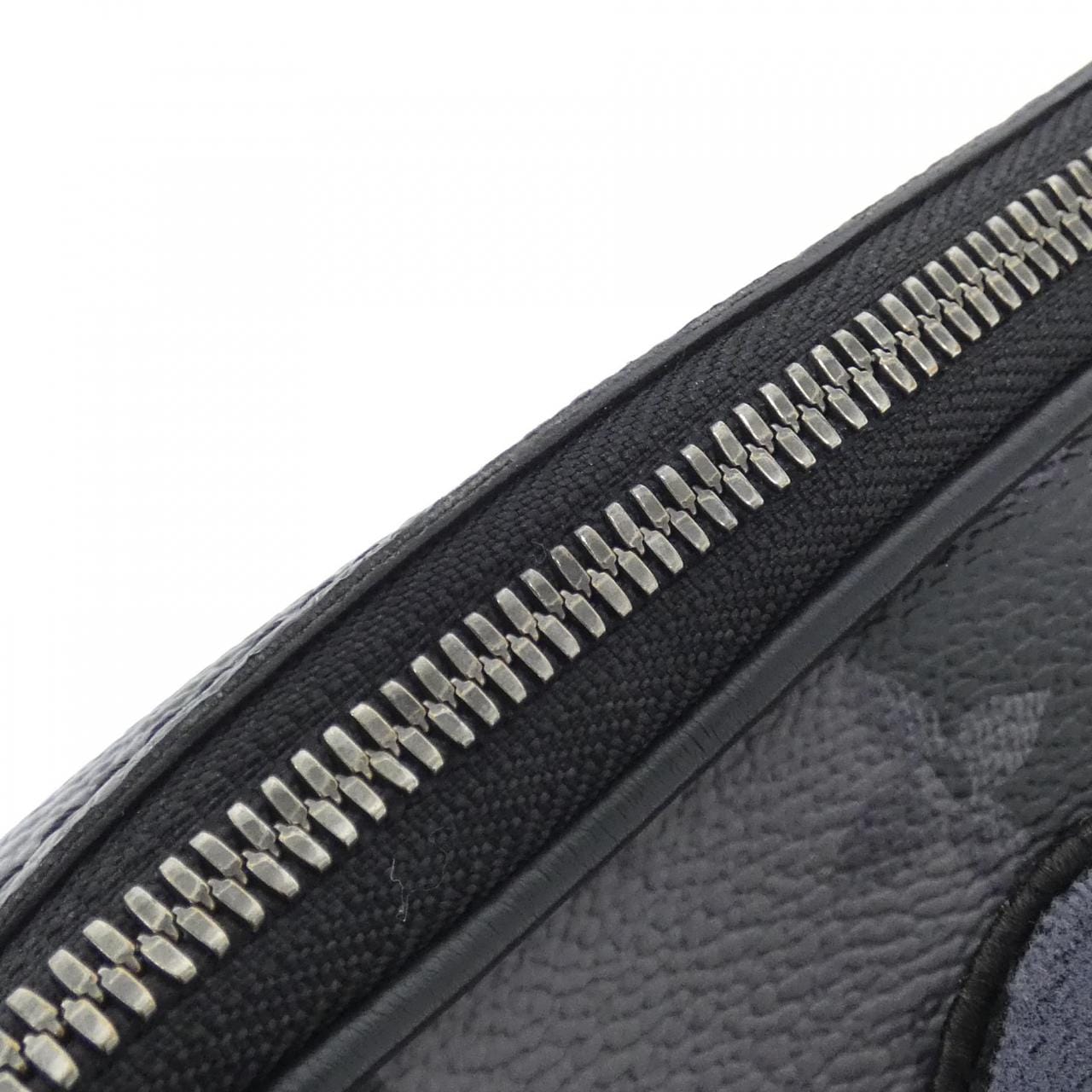 LOUIS VUITTON Eclipse M59338 Shoulder Monogram 5