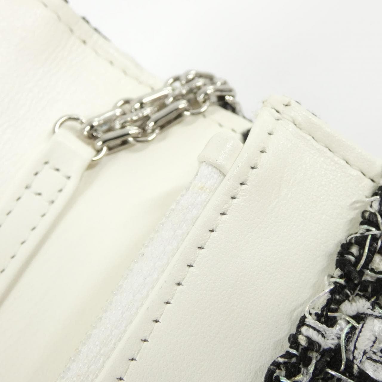 CHANEL 70328 Wallet Tweed 7